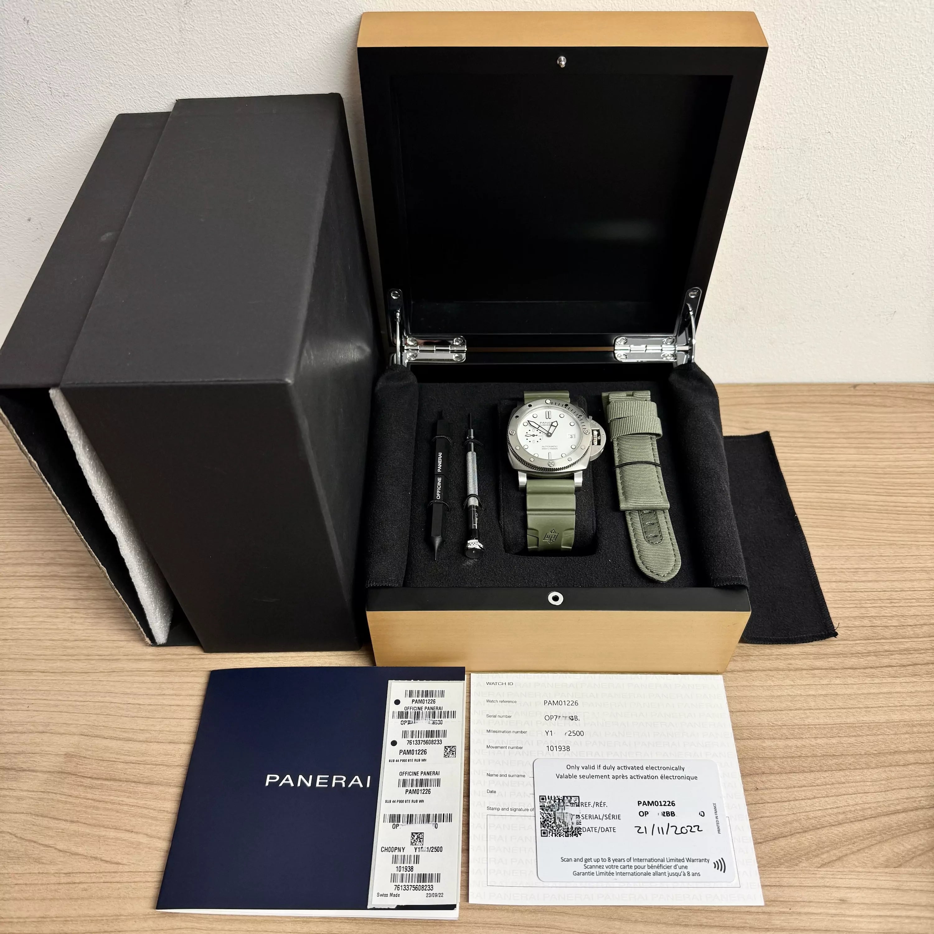 Panerai Submersible 44mm 2022 PAM01226 2022