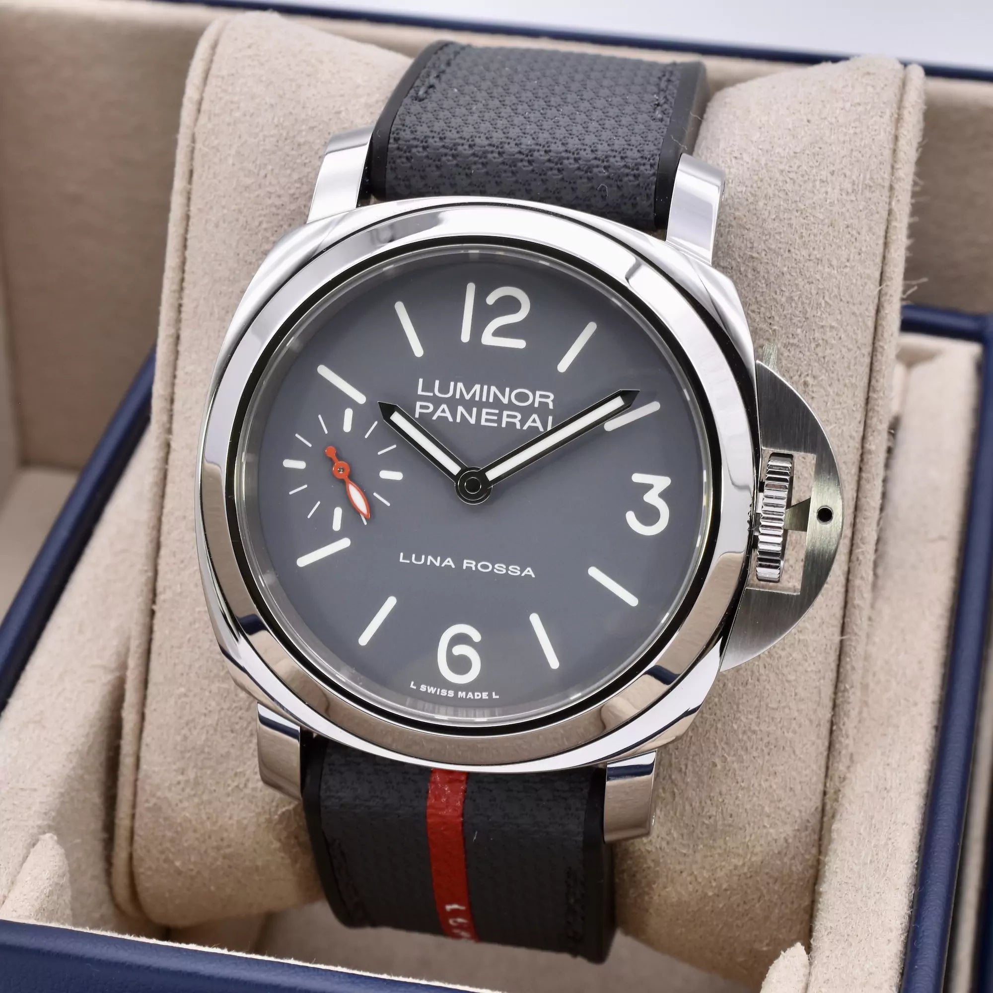 Panerai Luminor Luna Rossa 2025 PAM01653 2025