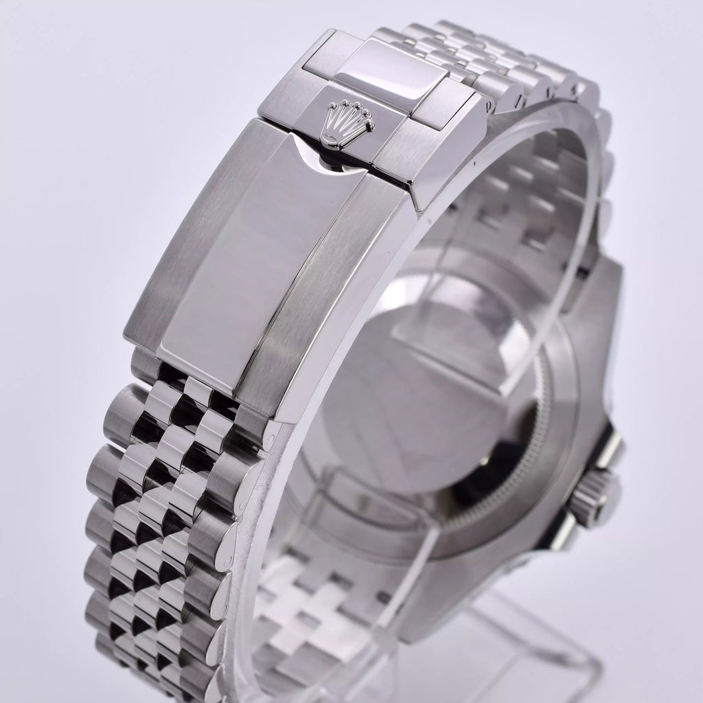 Rolex GMT Master II "Pepsi" Complete Set 126710BLRO 2021