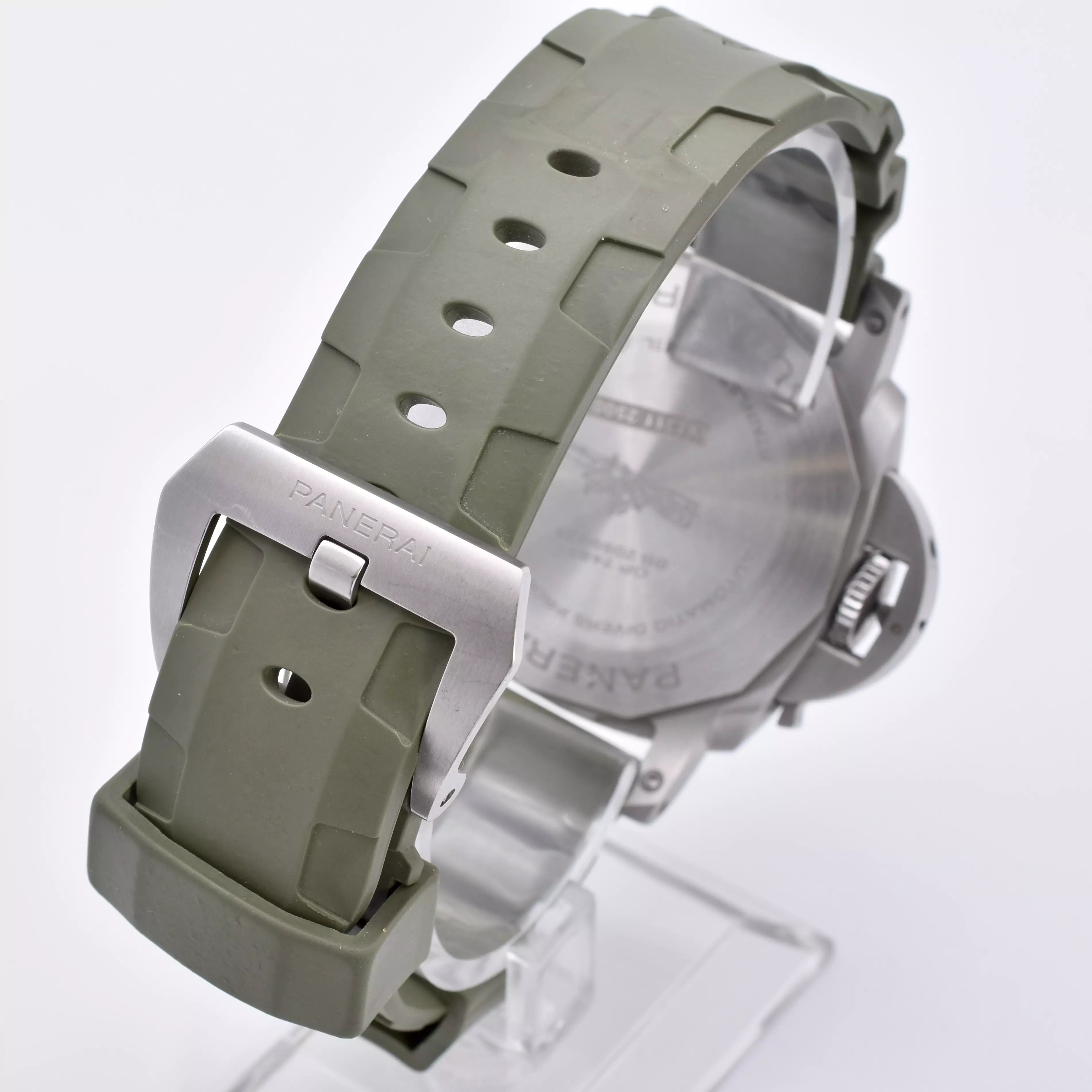 Panerai Submersible 44mm 2022 PAM01226 2022