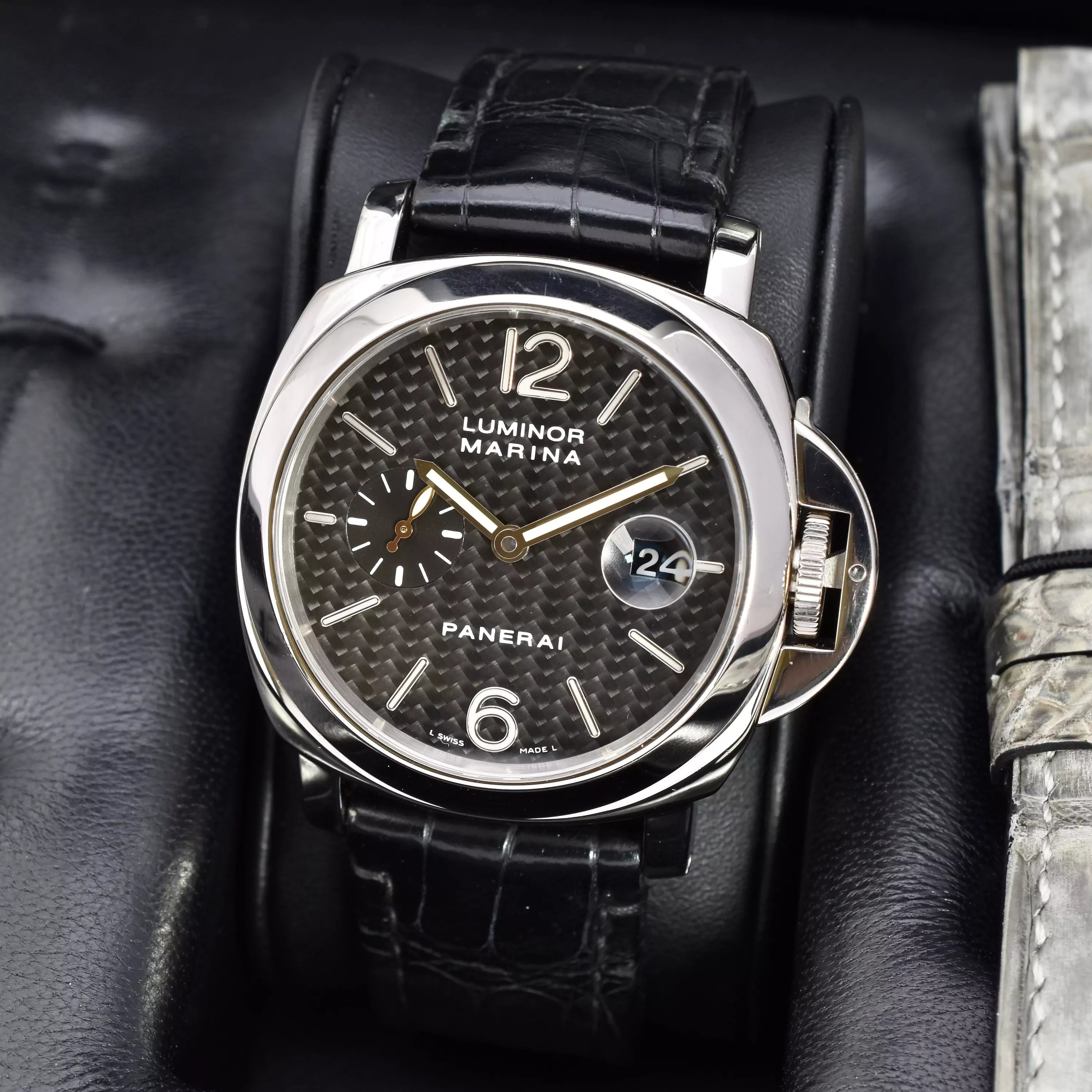 Panerai Luminor White Gold Fully Serviced PAM00180 2004