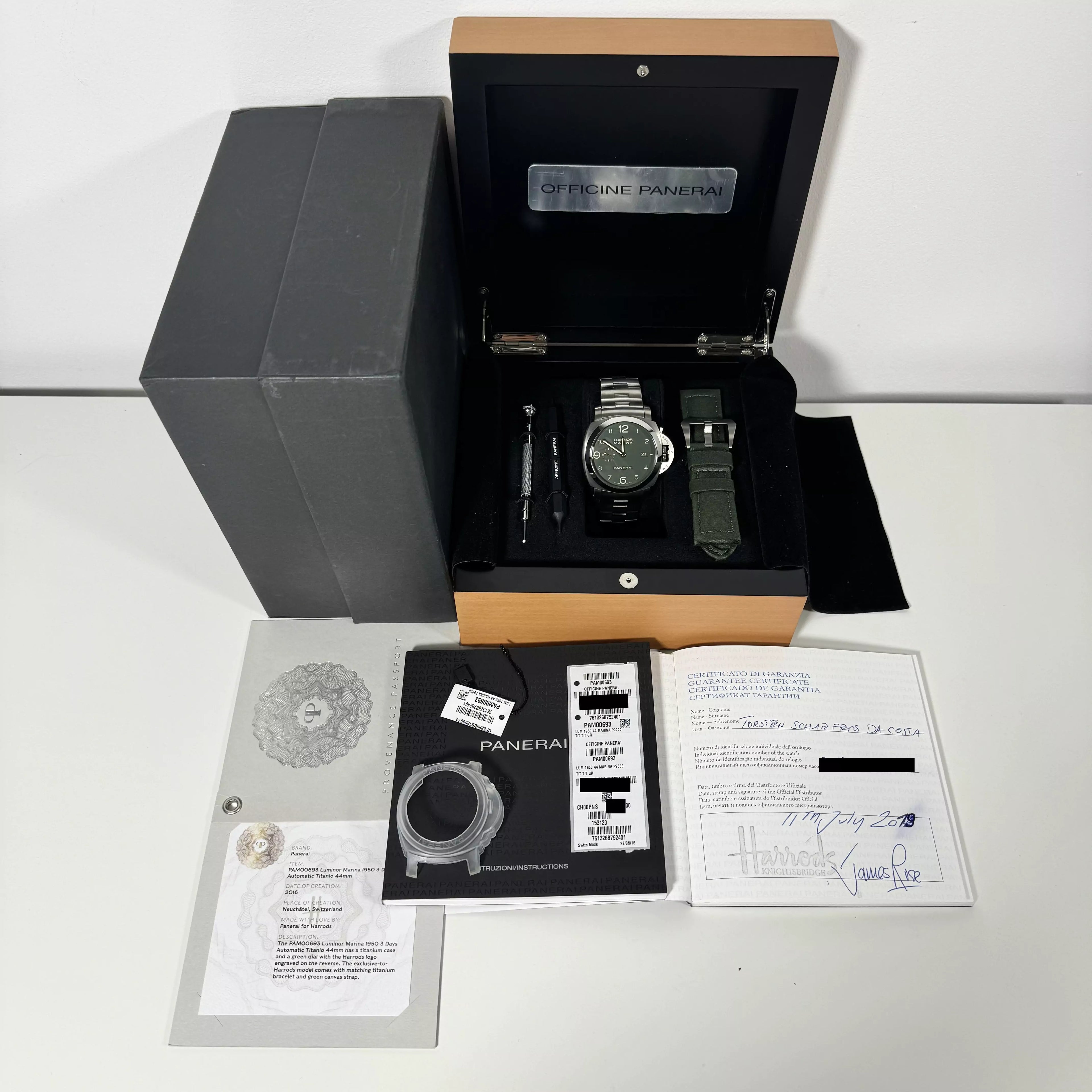 Panerai Luminor Harrods Edition 100 Units PAM00693 2019