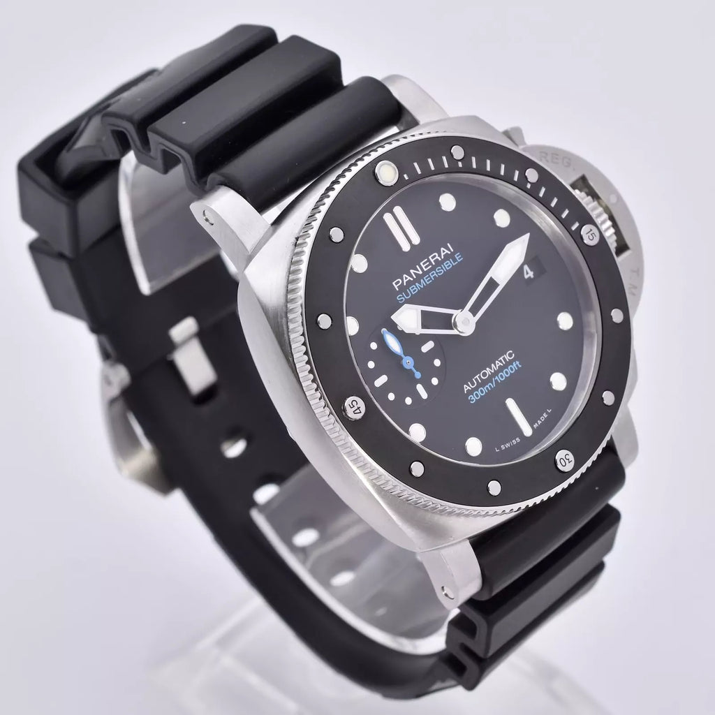 Panerai Submersible 42mm Black Dial PAM00683 2022