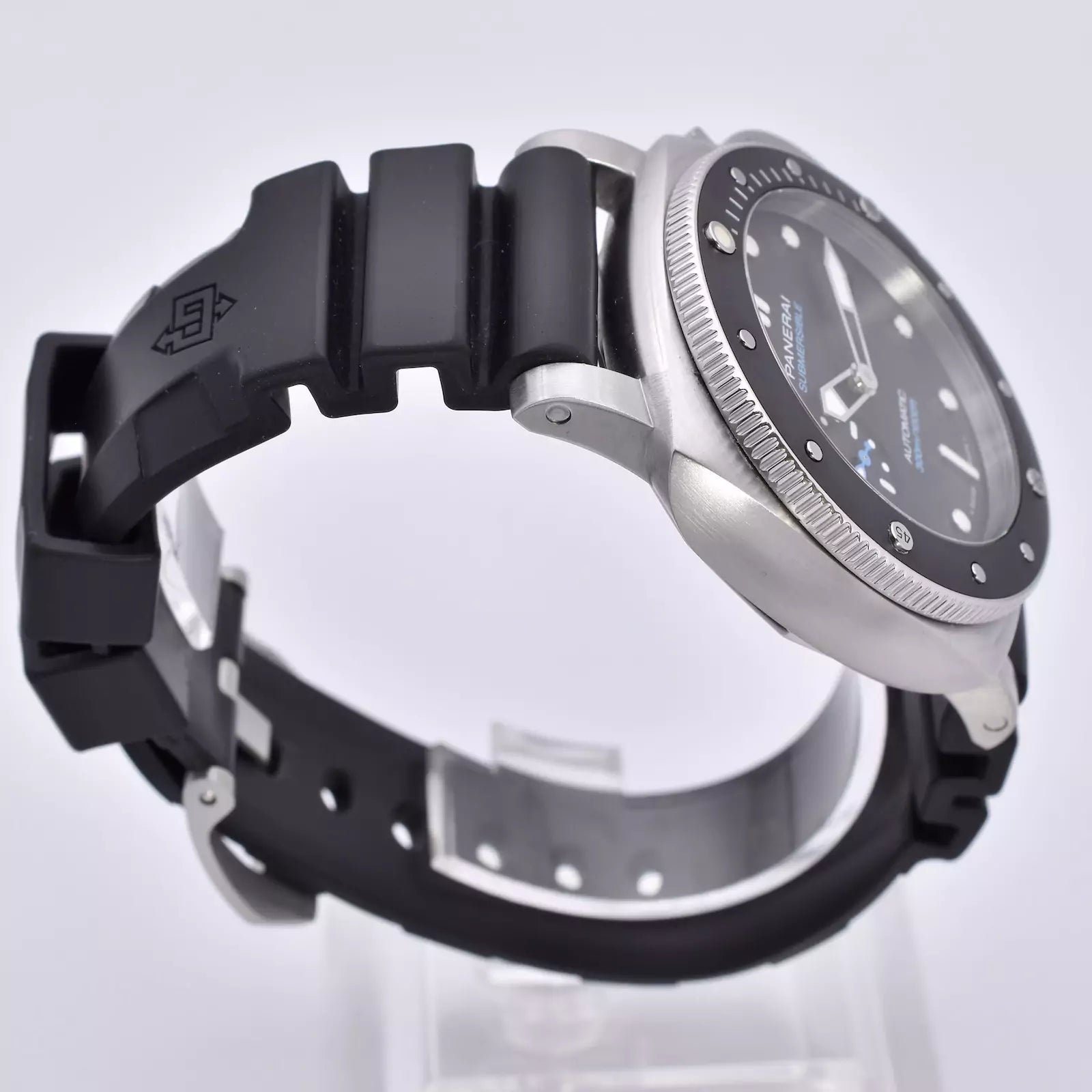 Panerai Submersible 42mm Black Dial PAM00683 2022