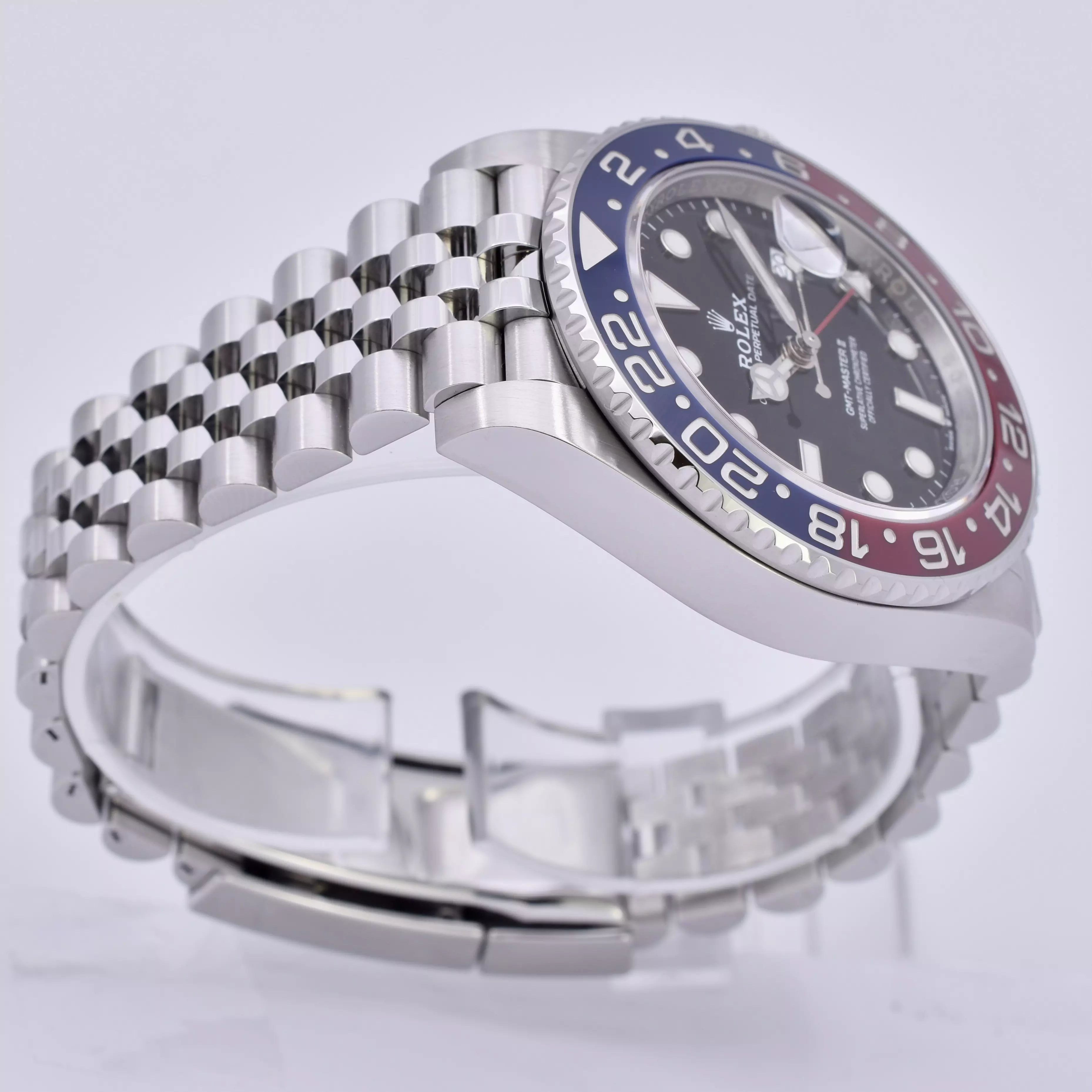 Rolex GMT Master II "Pepsi" Complete Set 126710BLRO 2021