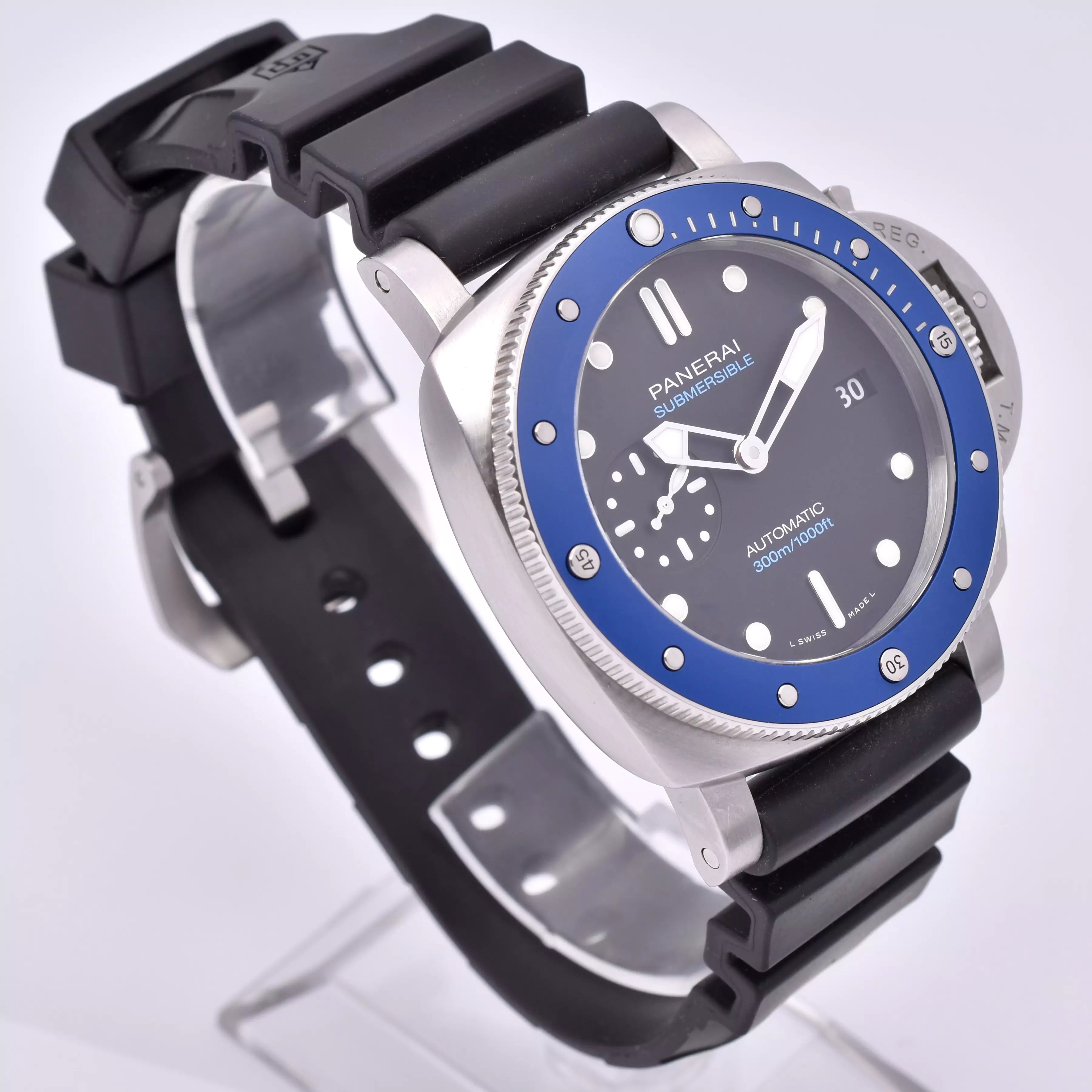 Panerai Submersible 42mm Online Exclusive PAM01209 2021