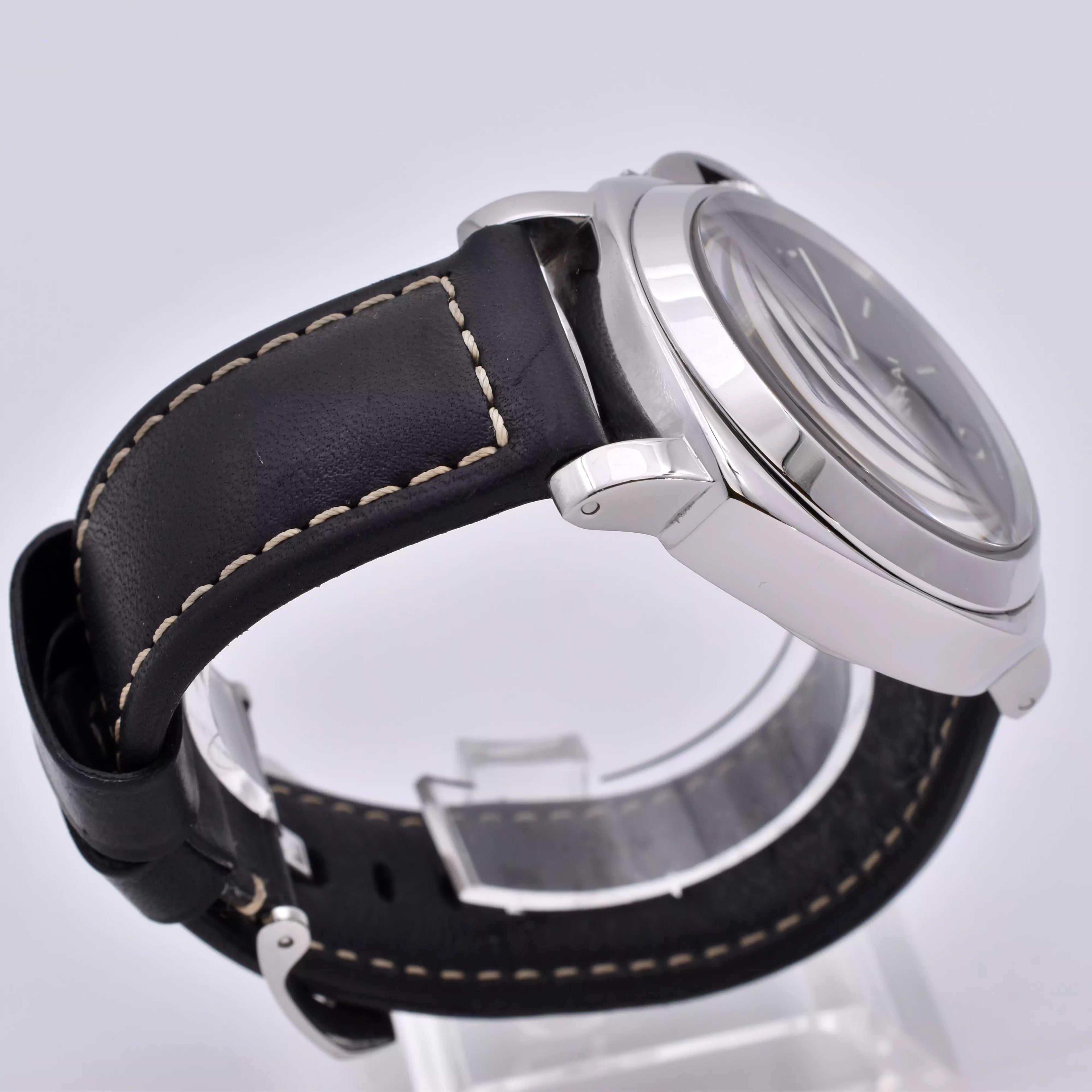 Panerai Luminor Base 44mm PAM00111 2010