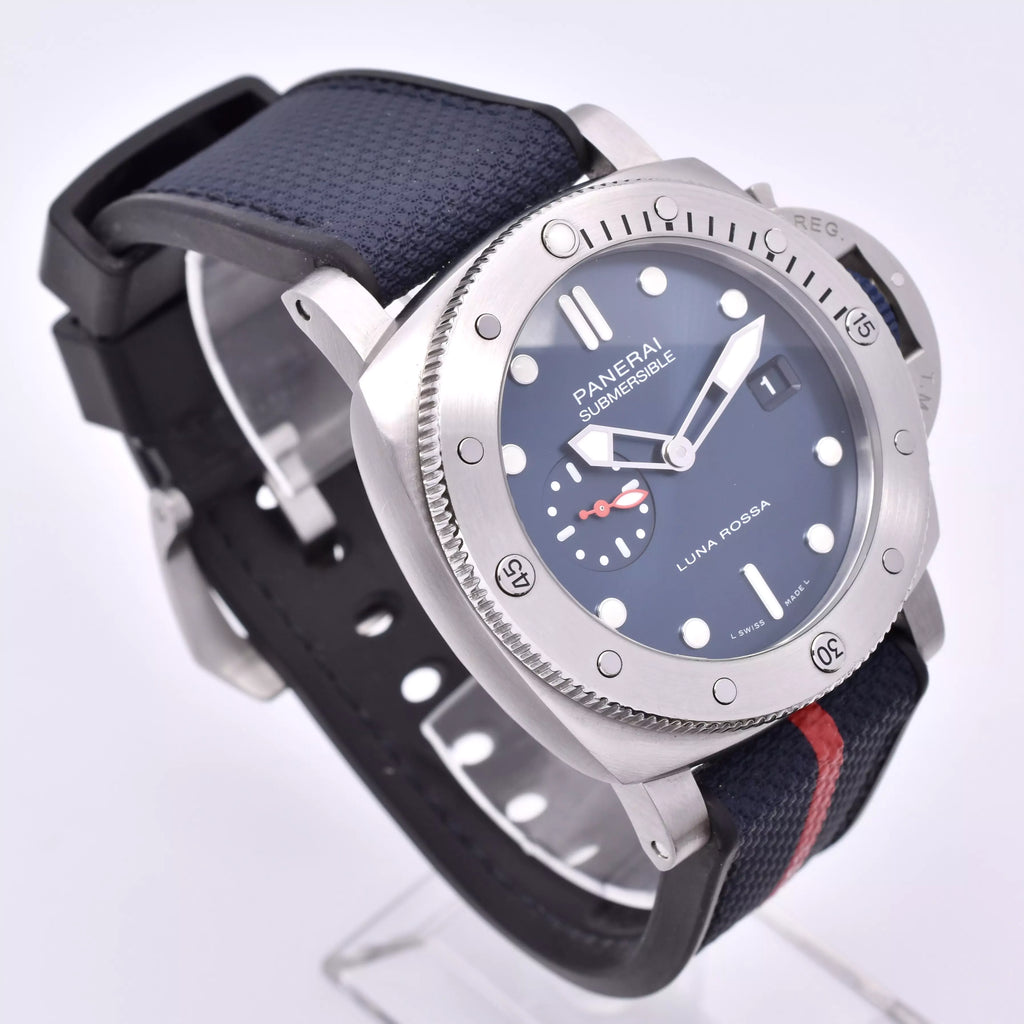 Panerai Submersible Luna Rossa 44mm PAM01391 2023