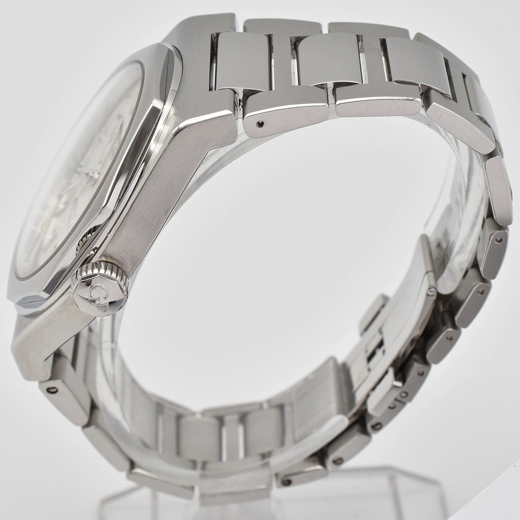 Girard Perregaux Laureato Automatic 42mm 81010-11-131-11A 2022 Box & Papers