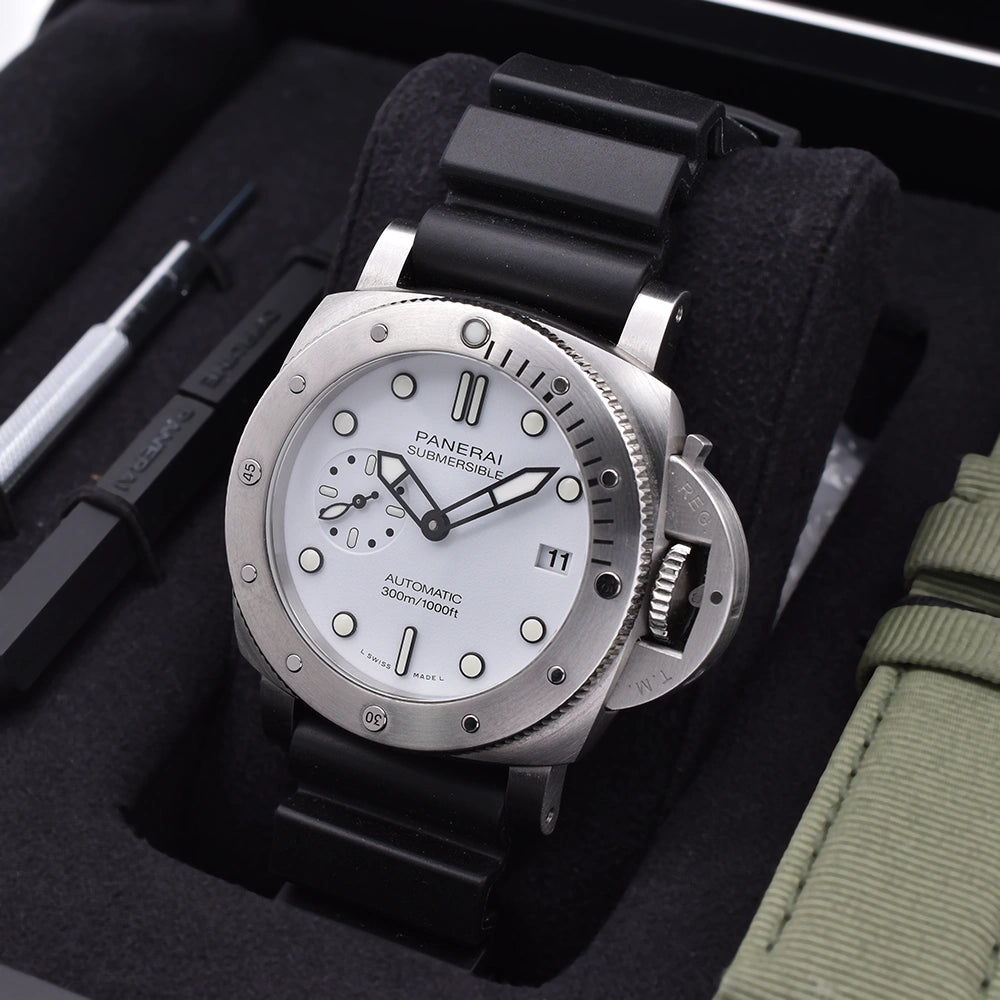 Panerai Luminor Submersible Bianco 42mm 3 Days PAM02223 2024