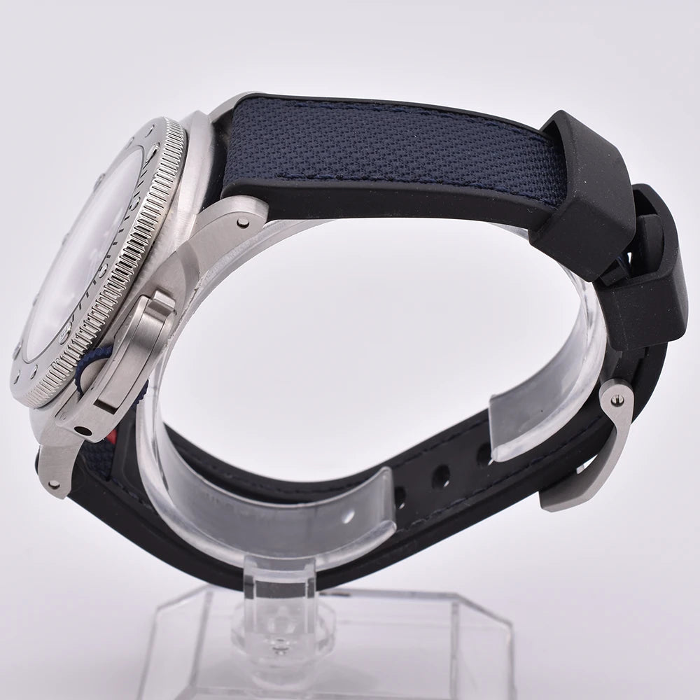 Panerai Submersible Luna Rossa 44mm PAM01391 2024