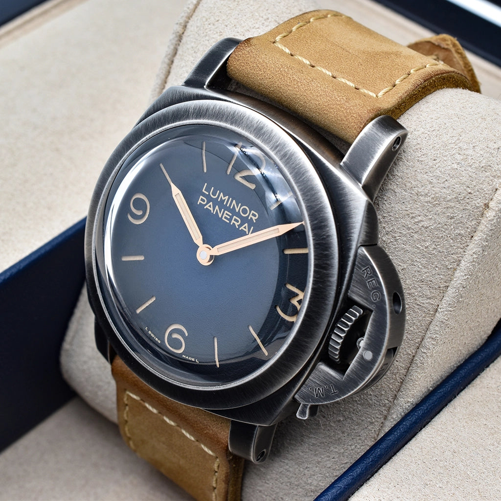 Panerai Luminor Venticinque Paneristi Edition PAM02025 Excellent Condition 2026 Box & Papers