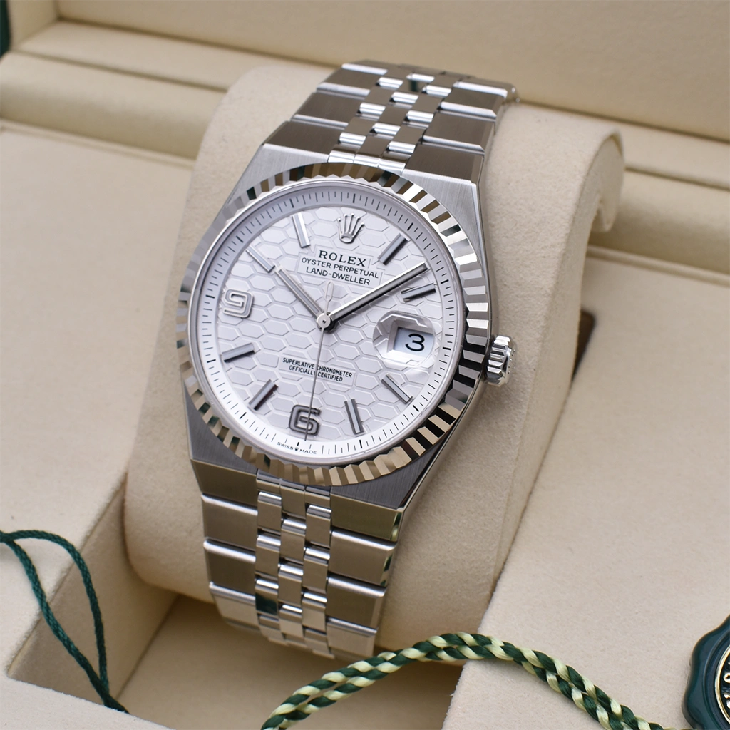 Rolex Land-Dweller 40 Oystersteel/White Gold Model no. 127334 2026 Box & Papers