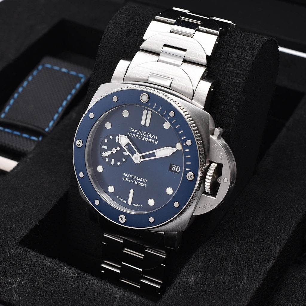 Panerai Submersible Blu Notte 42mm PAM01068 2021 Box & Papers