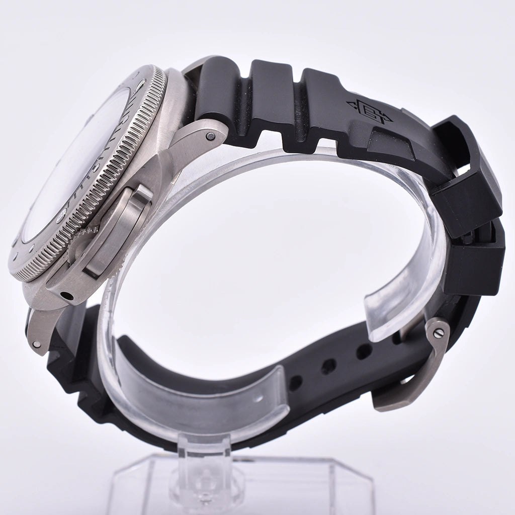 Panerai Submersible Titanium 47mm 2018 Box & Papers PAM01305