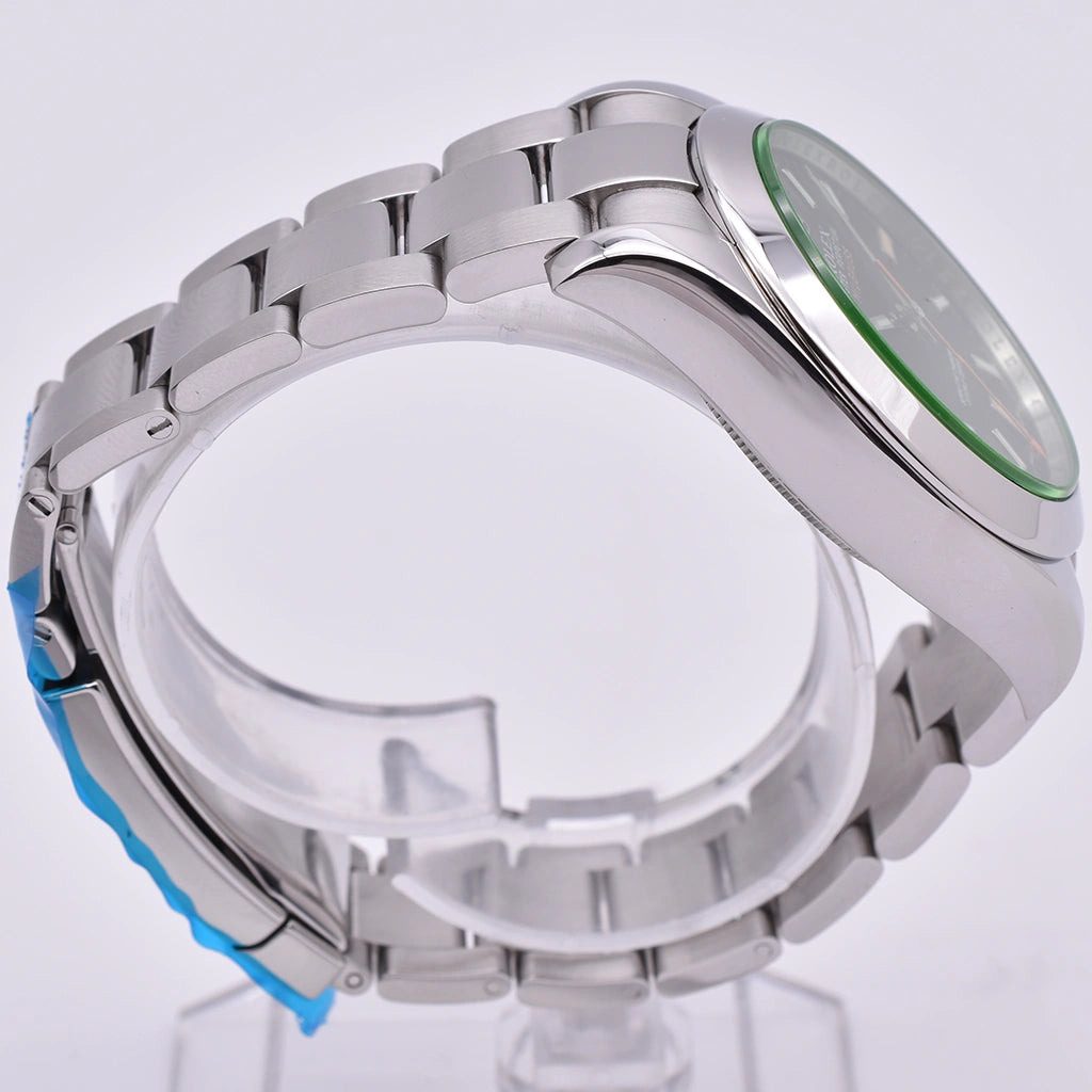 Rolex Milgauss 116400GV 2013 Box & Papers
