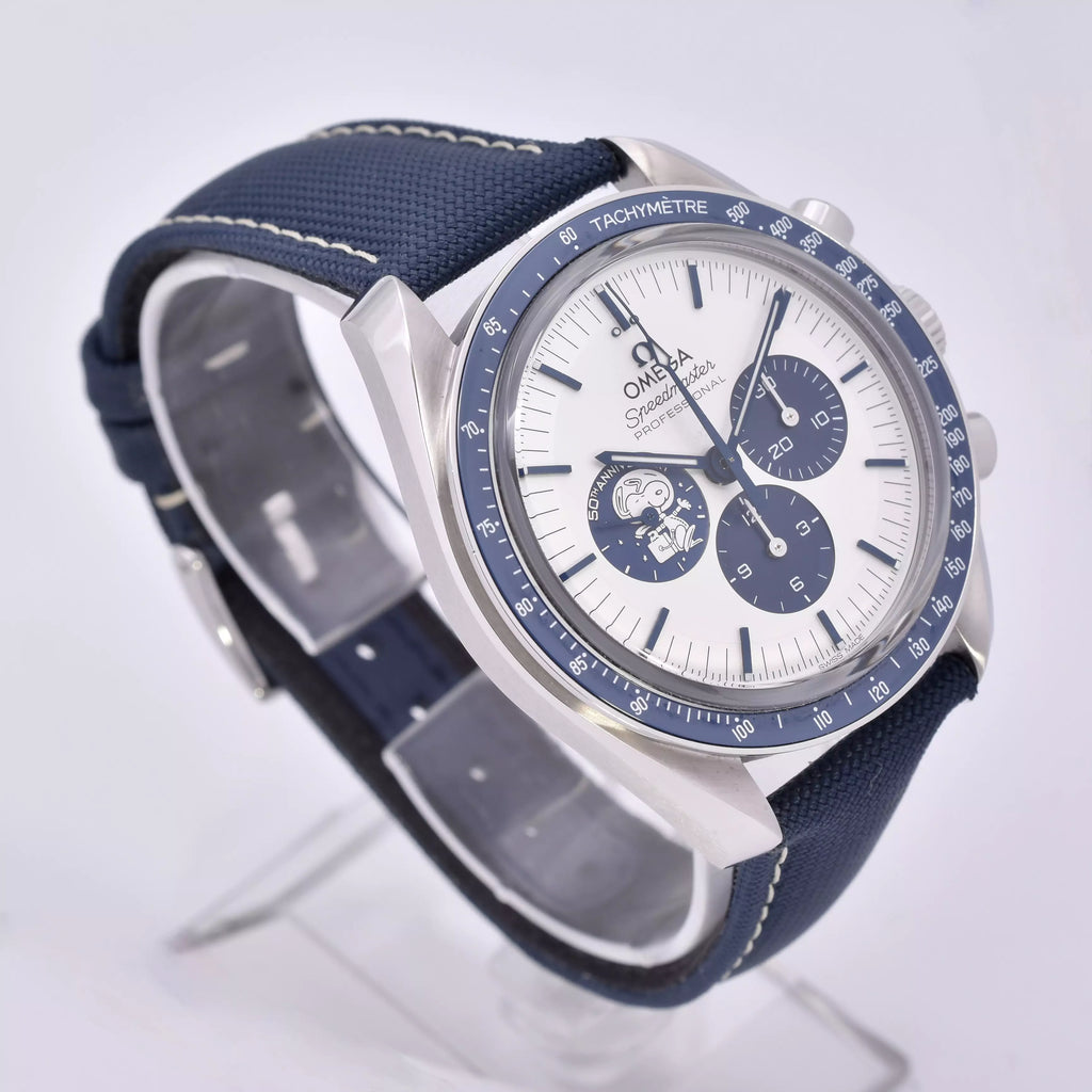 OMEGA Speedmaster Silver Snoopy Award 2023 310.32.42.50.02.001 2023