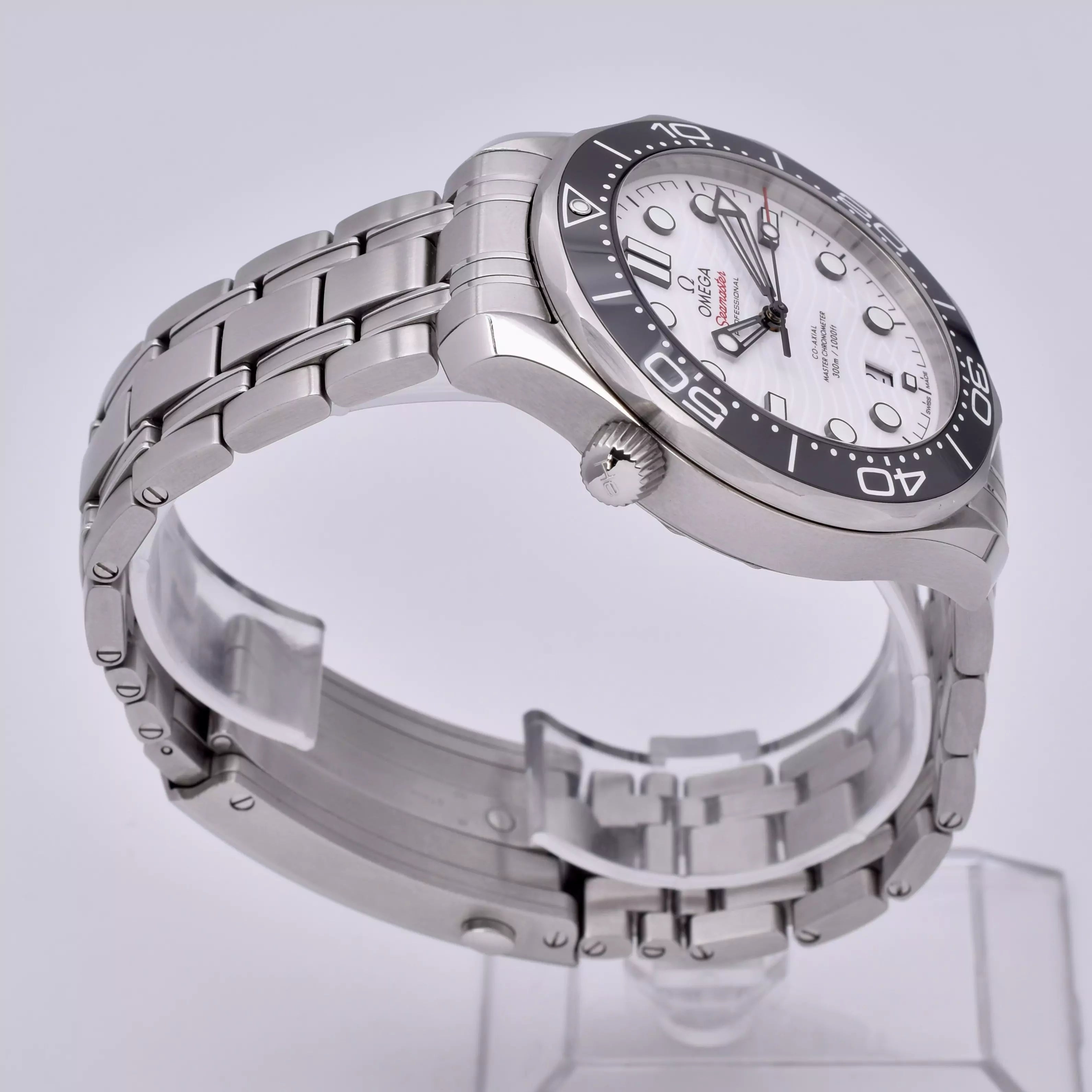 OMEGA Seamaster White 2024 210.30.42.20.04.001 2024