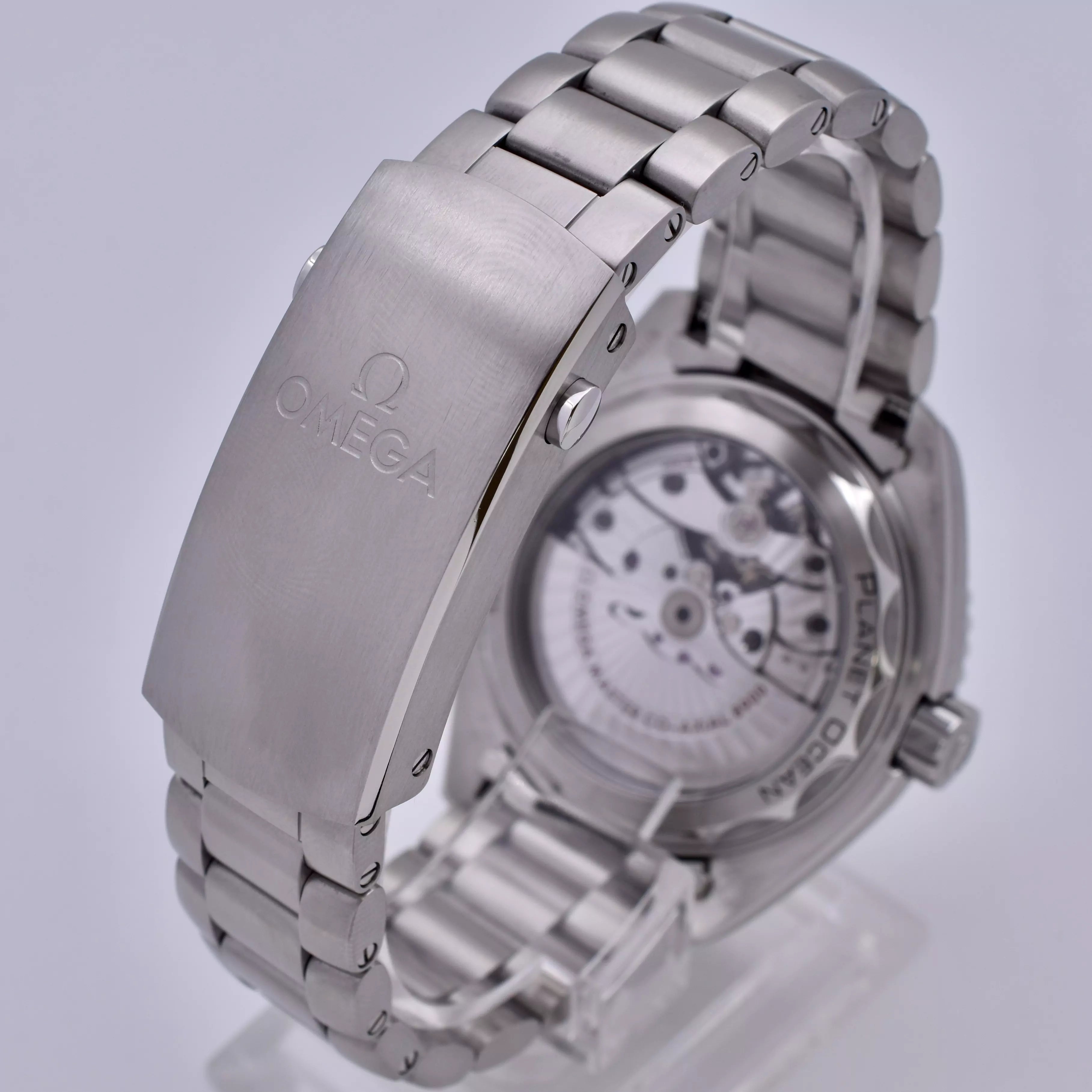 OMEGA Seamaster Planet Ocean 600m 43.5mm 215.30.44.21.04.001 2022