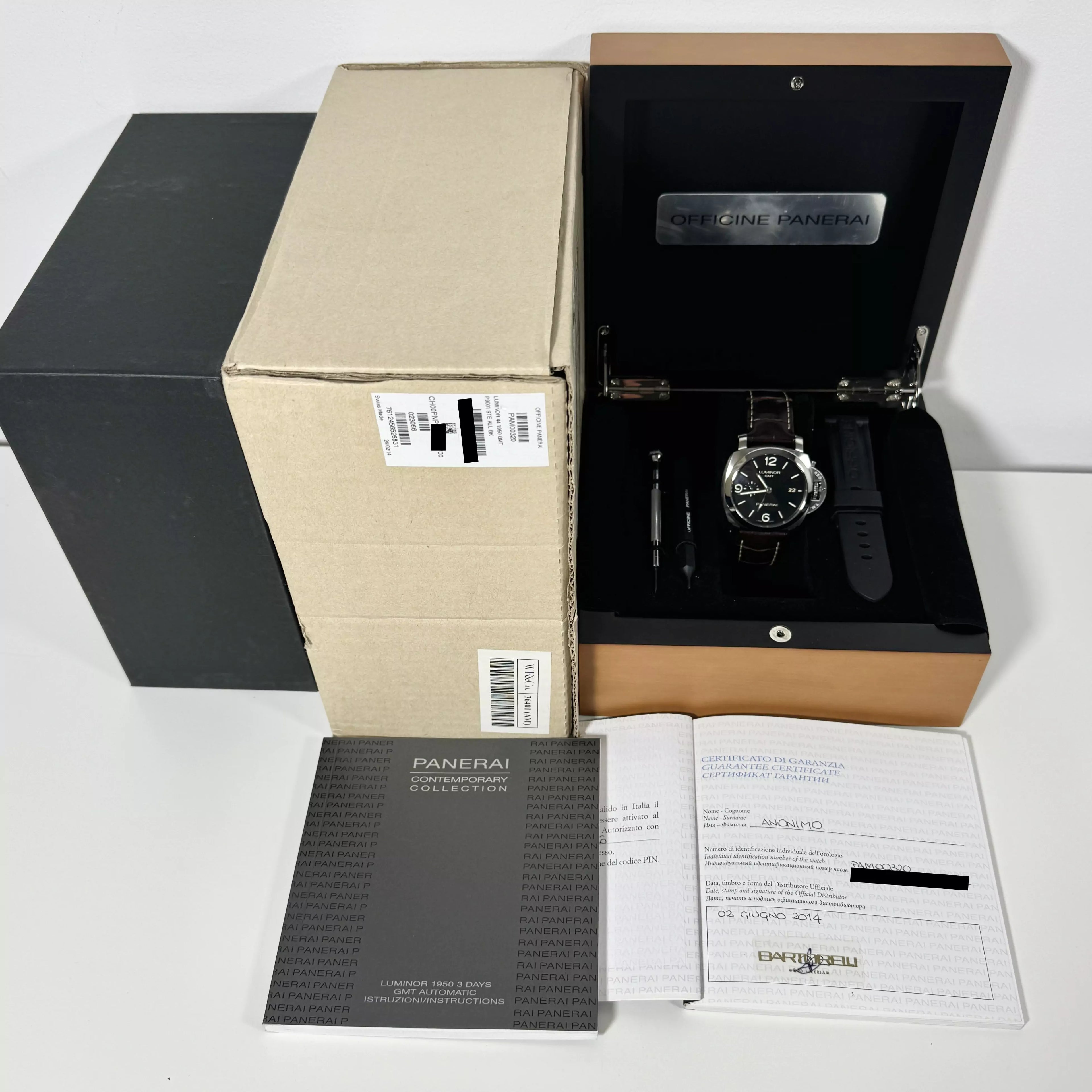 Panerai Luminor 2014 Box & Papers PAM00320 2014