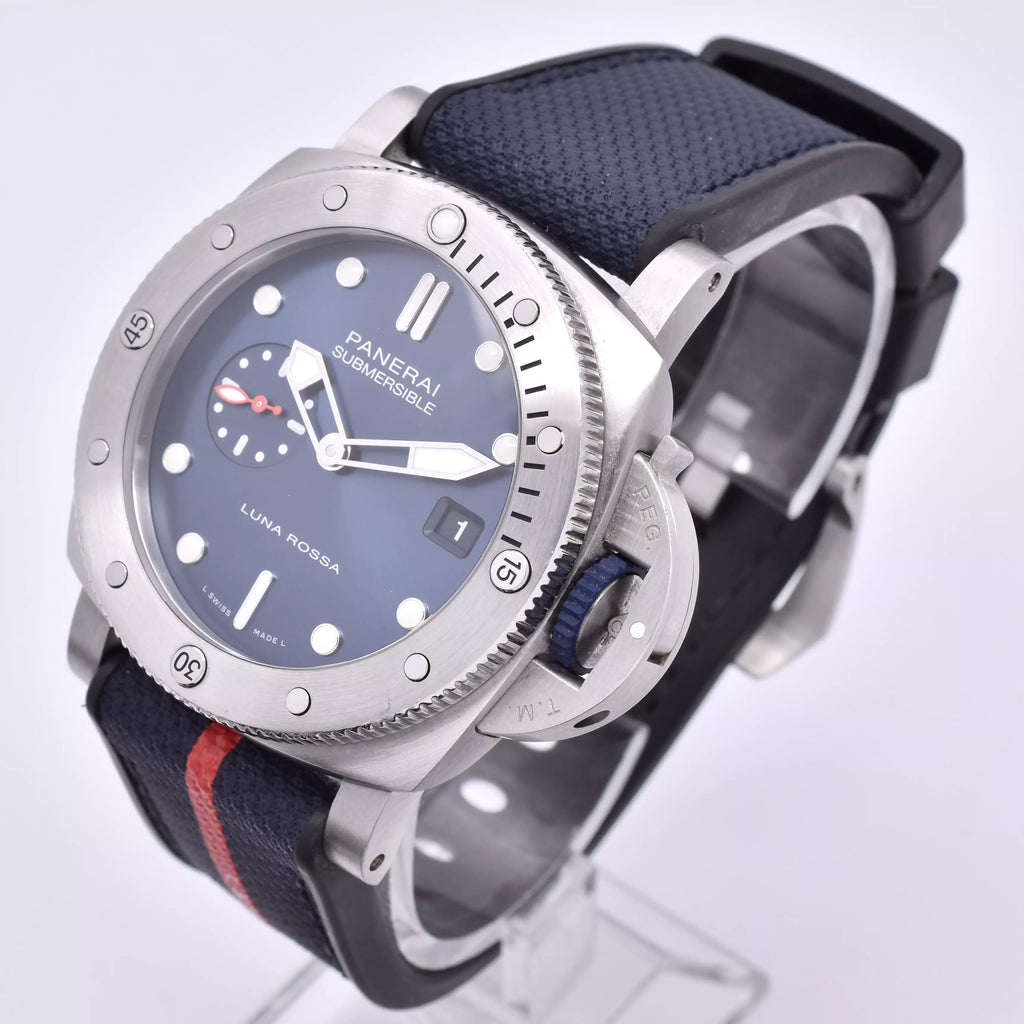 Panerai Submersible Luna Rossa 44mm PAM01391 2023
