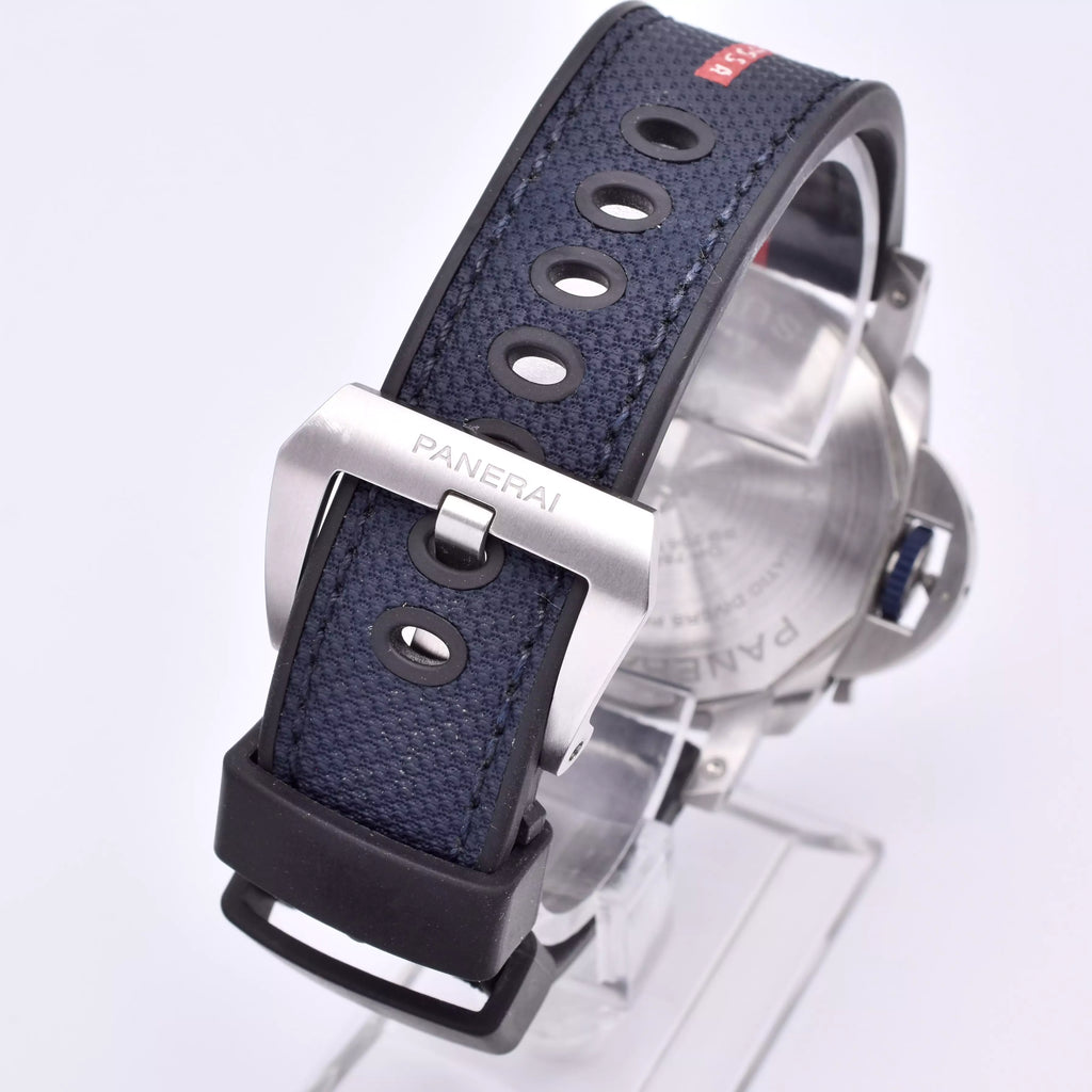 Panerai Submersible Luna Rossa 44mm PAM01391 2023