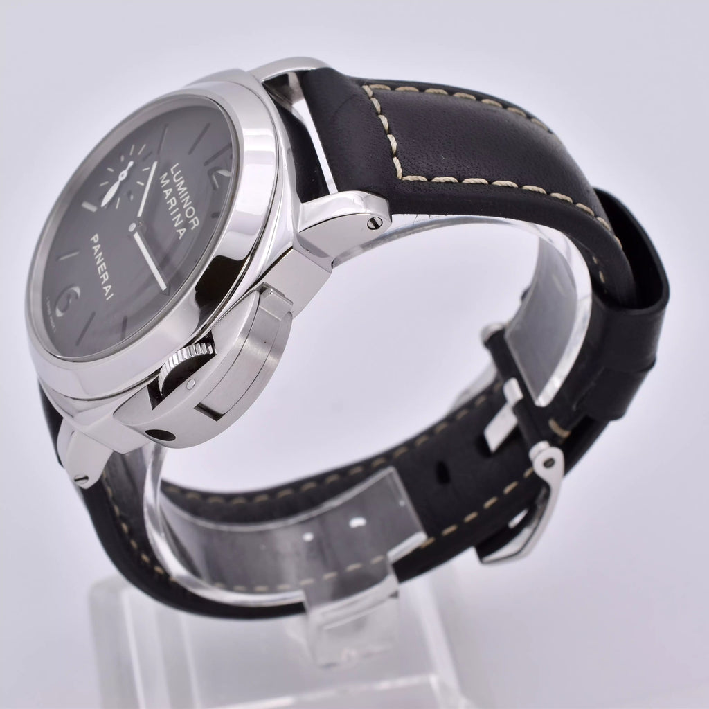 Panerai Luminor Base 44mm PAM00111 2010