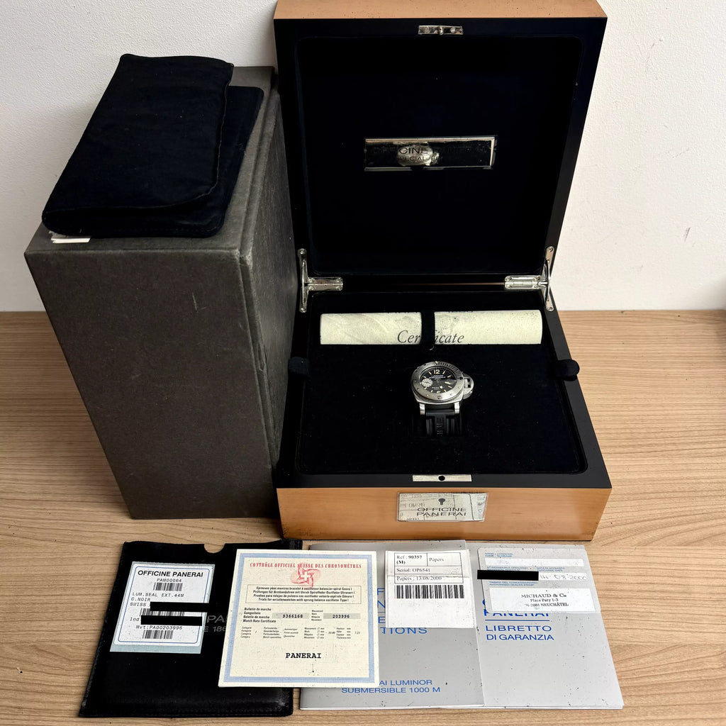 Panerai Submersible Tritium 1000m 44mm PAM00064 2000