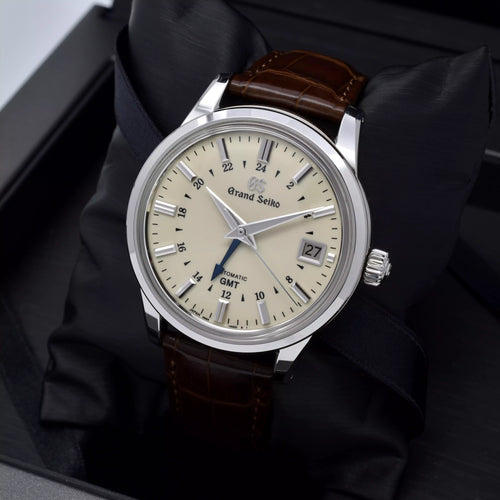 Grand Seiko Elegance GMT 39.5mm 2023 Full Set SBGM221G 2023
