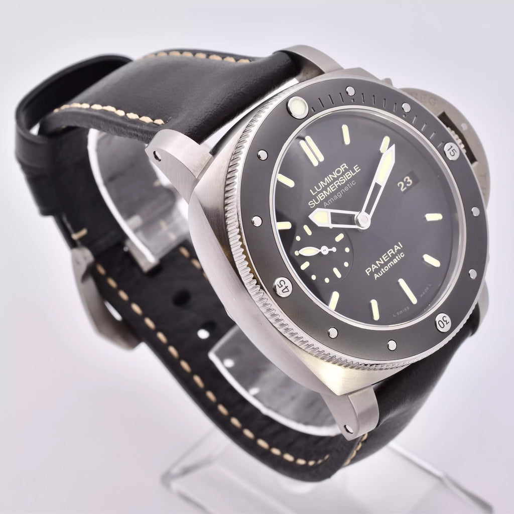 Panerai Submersible 47mm Titanio Amagnetic PAM00389 2016