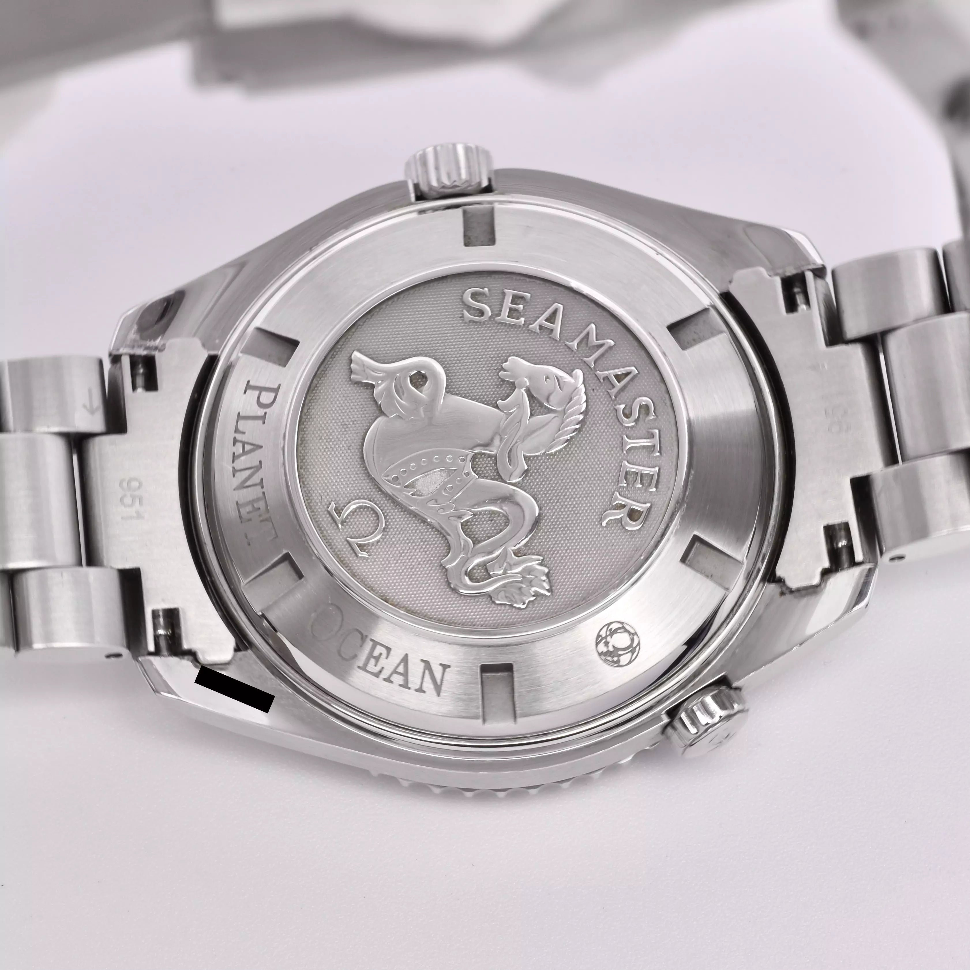 OMEGA Planet Ocean 600m Co-Axial 45.5mm 2200.50.00 2008