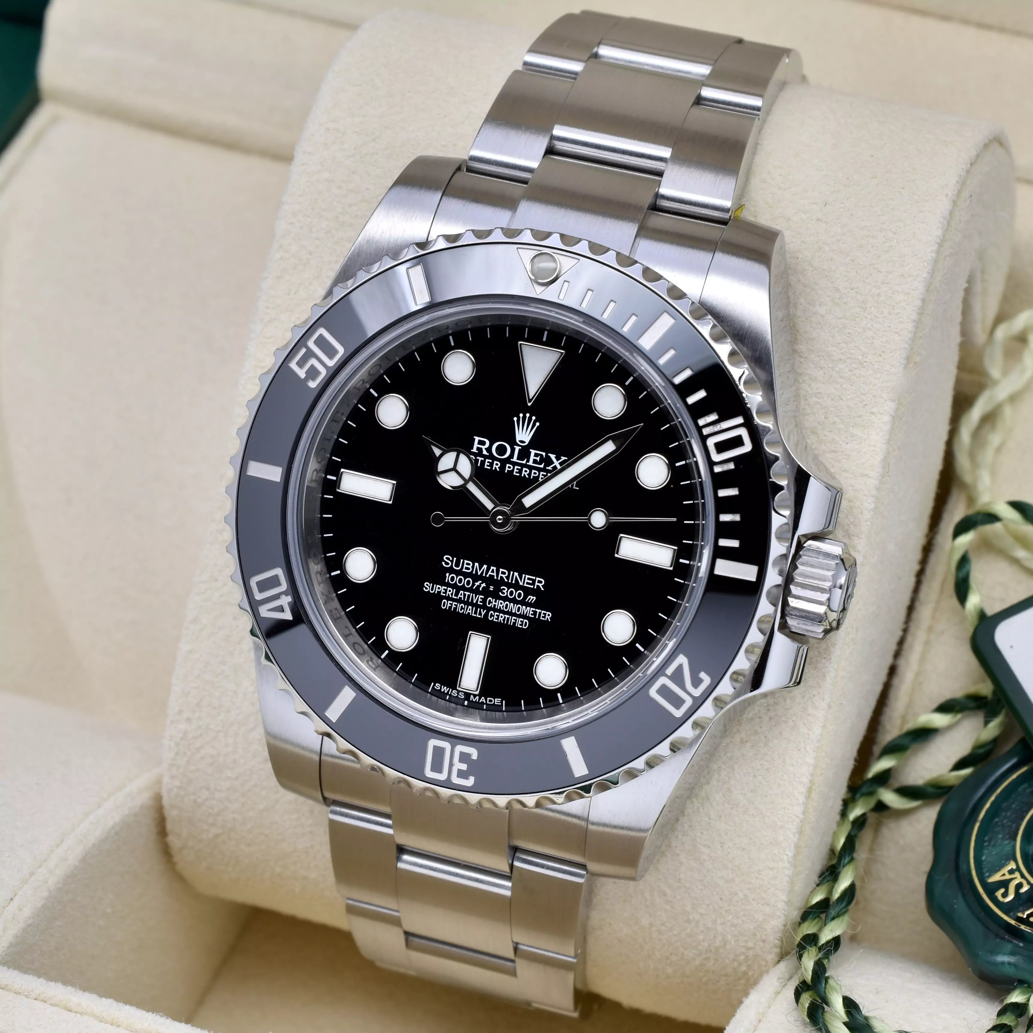 Rolex Submariner 40mm Excellent Full Set 114060 2015