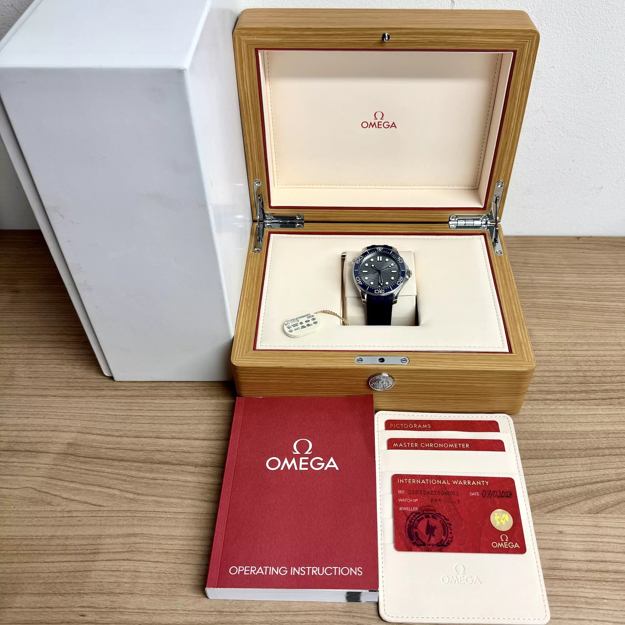OMEGA Seamaster Co-Axial 2023 210.32.42.20.06.001 2023
