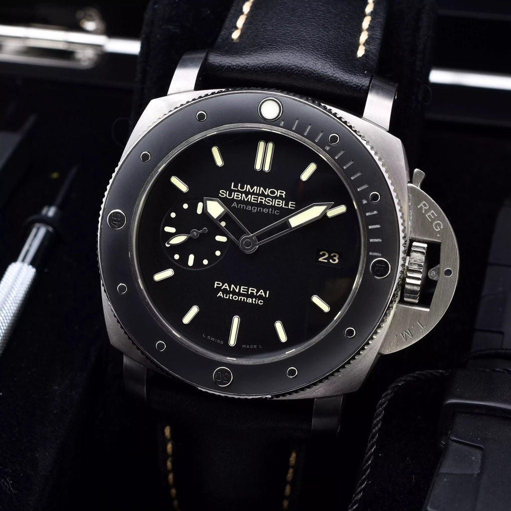 Panerai Submersible 47mm Titanio Amagnetic PAM00389 2016