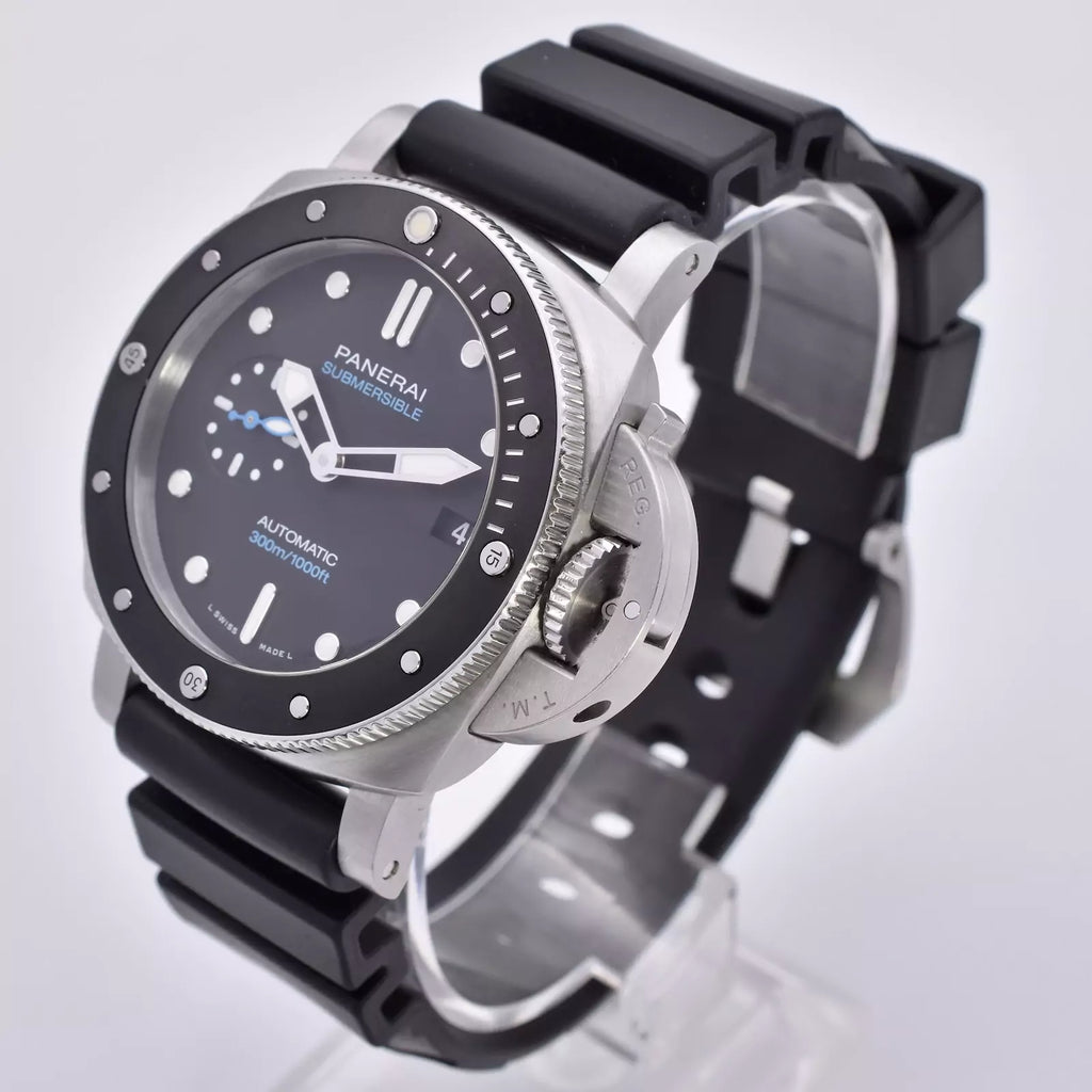 Panerai Submersible 42mm Black Dial PAM00683 2022