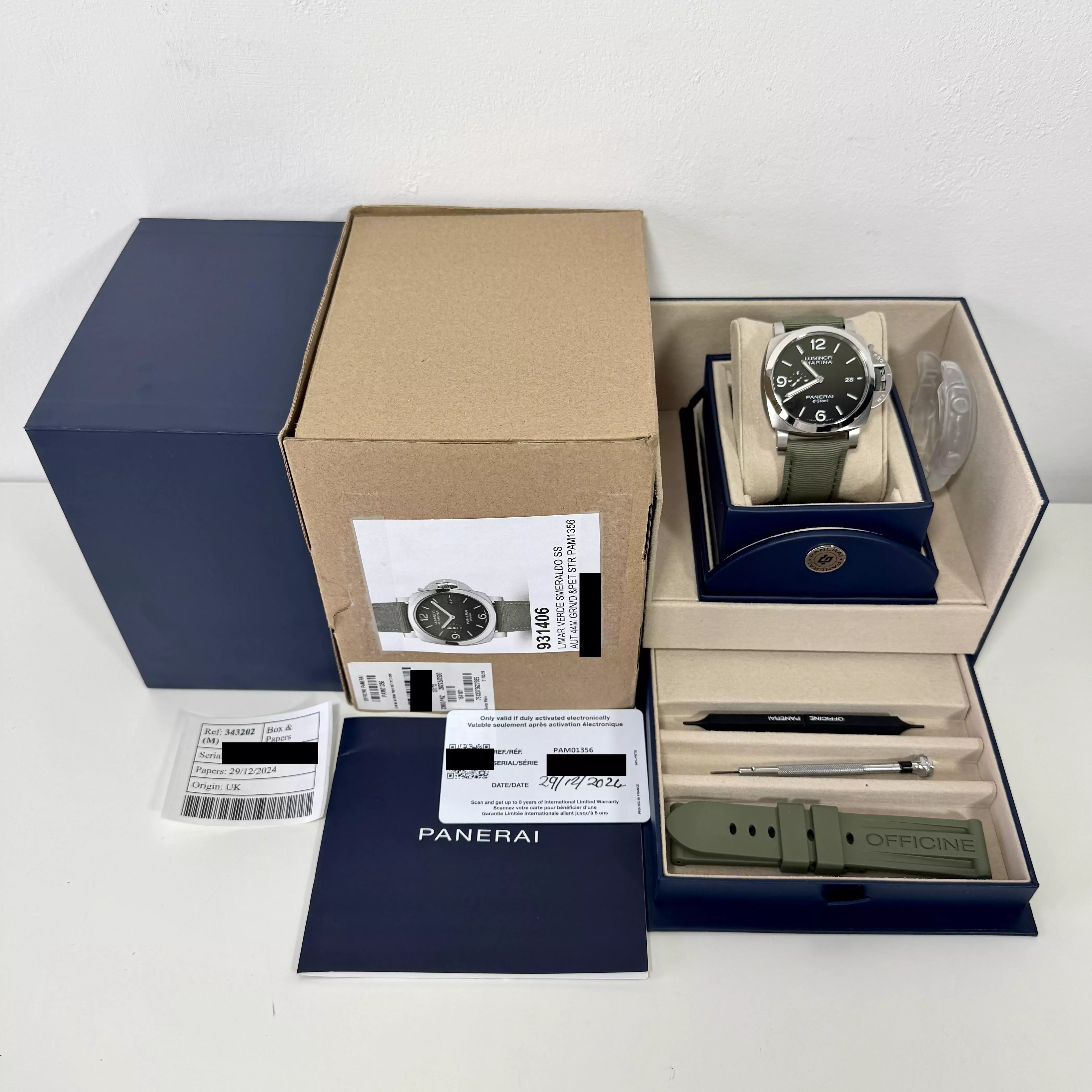 Panerai Luminor Smeraldo Boutique Exclusive PAM01356 2024