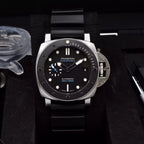 Panerai Submersible 42mm Black Dial PAM00683 2022