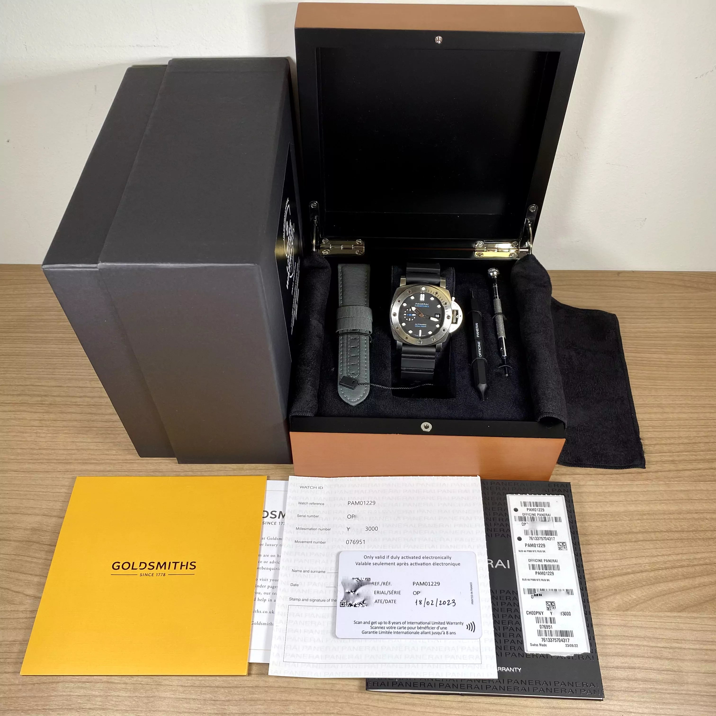 Panerai Submersible 44mm Automatic PAM01229 2023