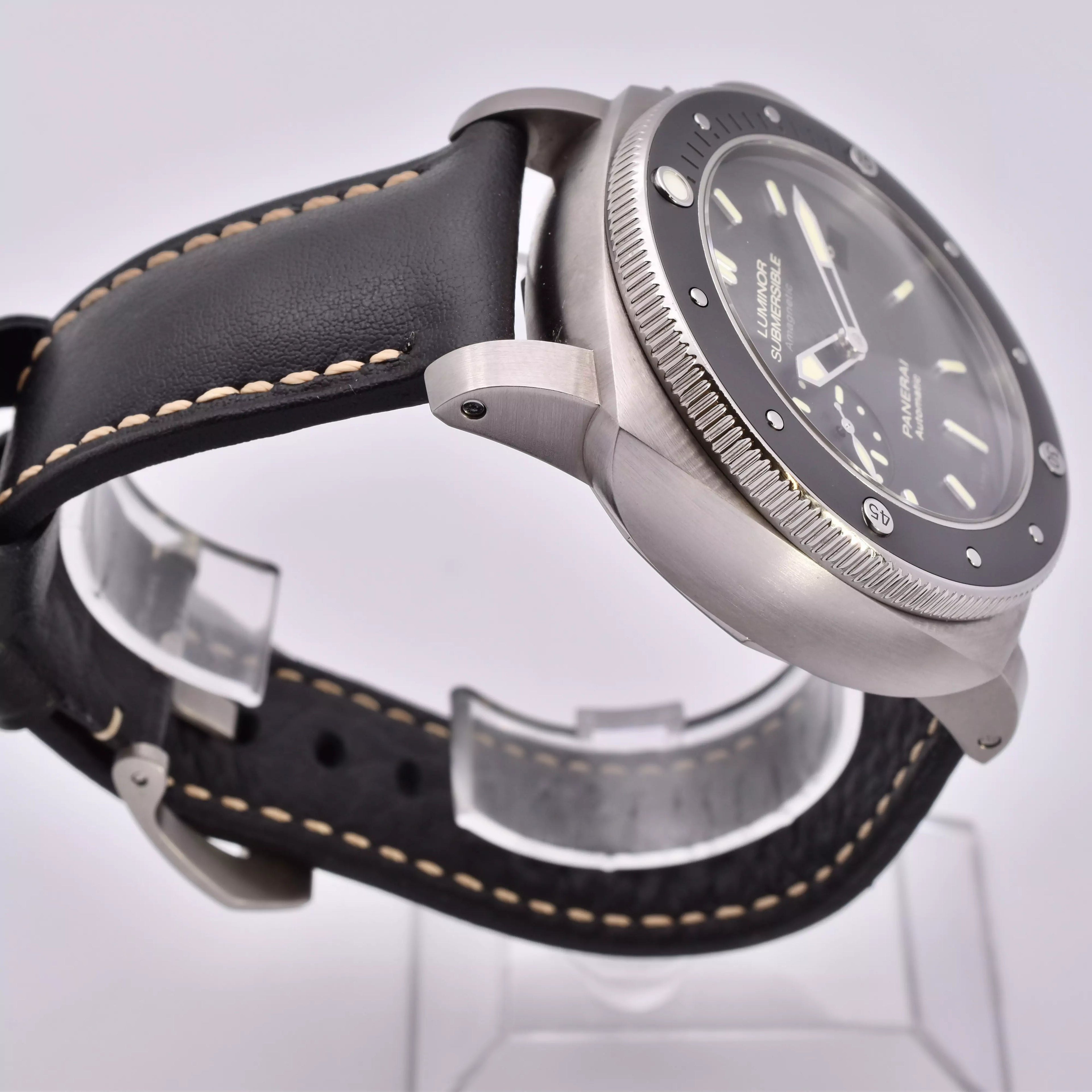 Panerai Submersible 47mm Titanio Amagnetic PAM00389 2016