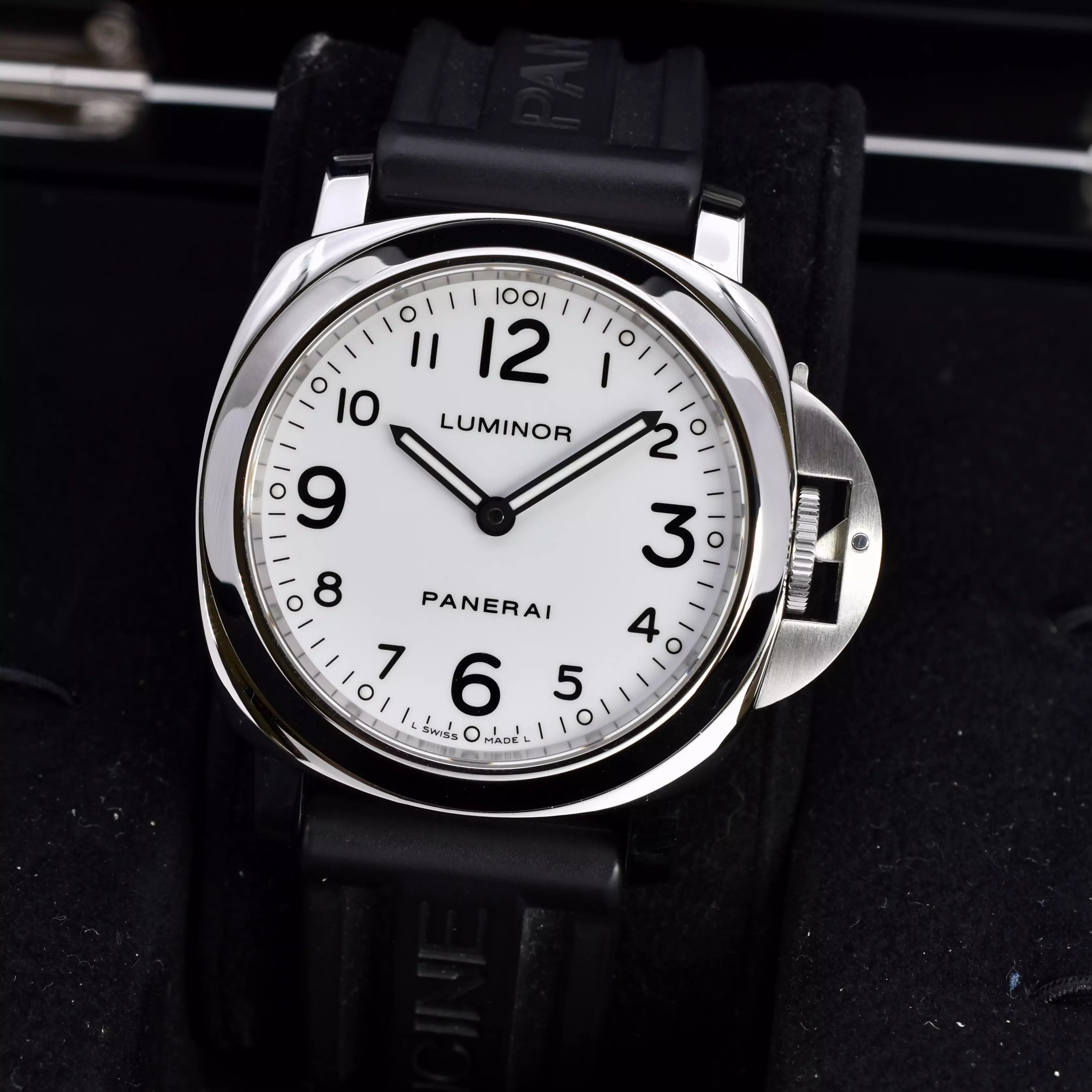 Panerai Luminor 44mm Manual Wind PAM00114 2007