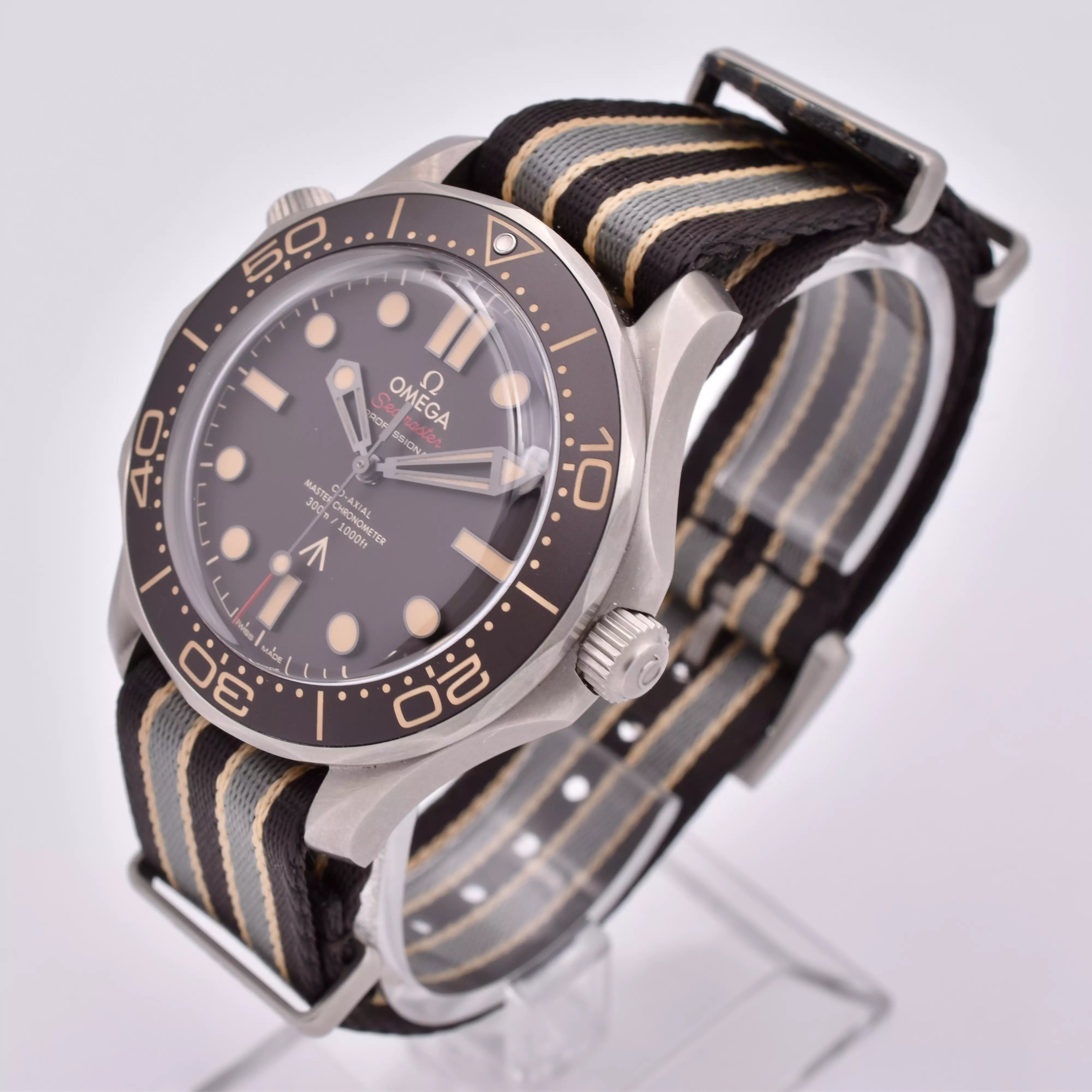 OMEGA Seamaster NTTD 007 2024 210.92.42.20.01.001 2024