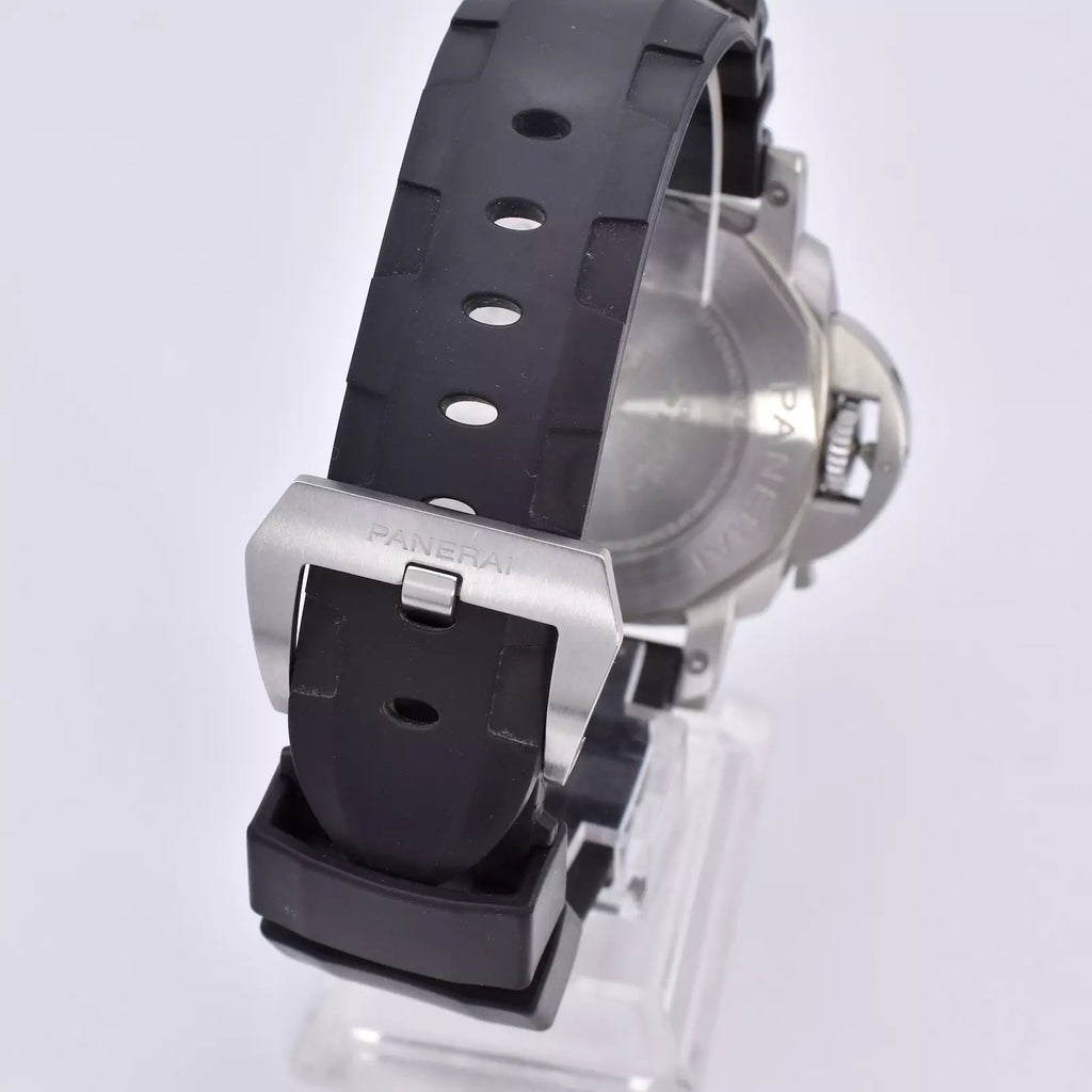 Panerai Submersible 42mm Black Dial PAM00683 2022