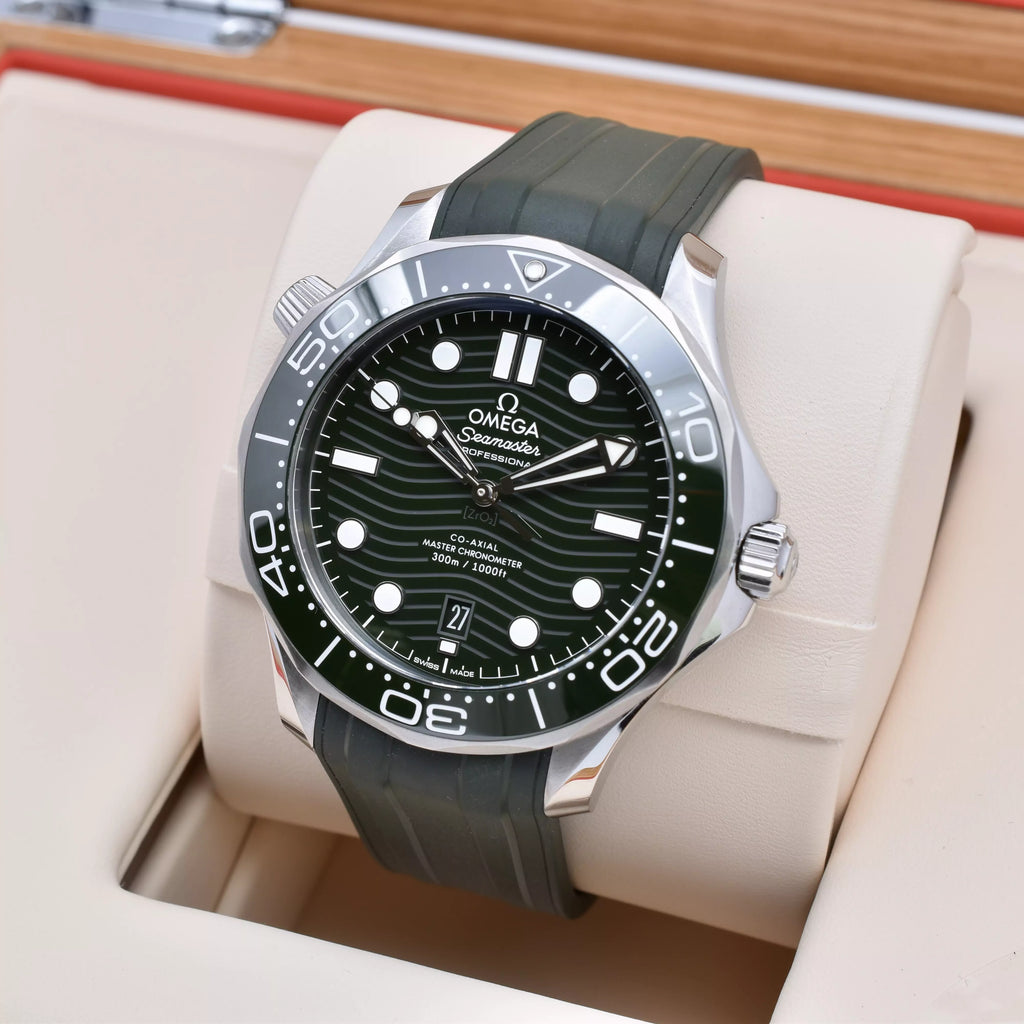 OMEGA Seamaster 300m Co-Axial Green 210.32.42.20.10.001 2022