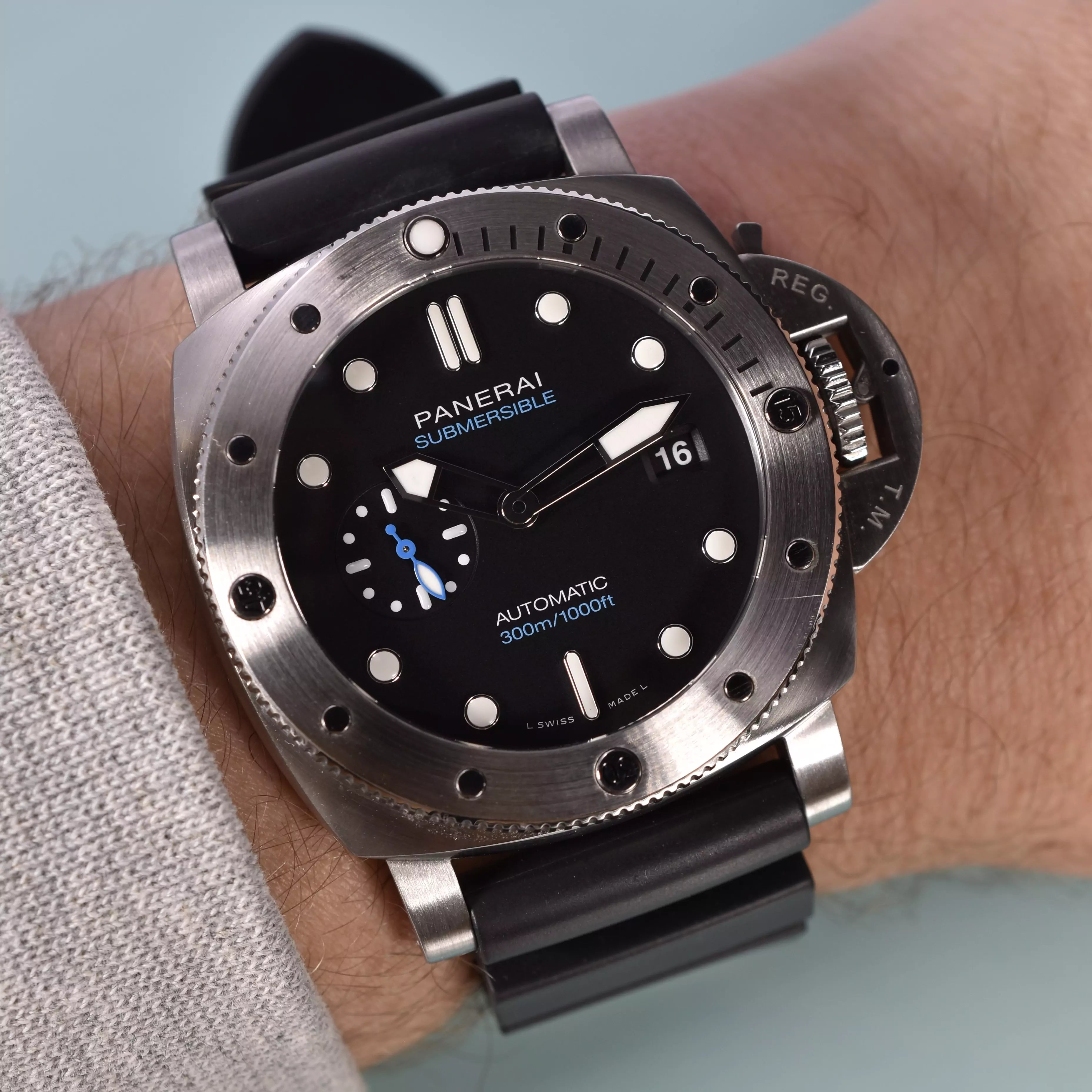 Panerai Submersible 44mm Automatic PAM01229 2023