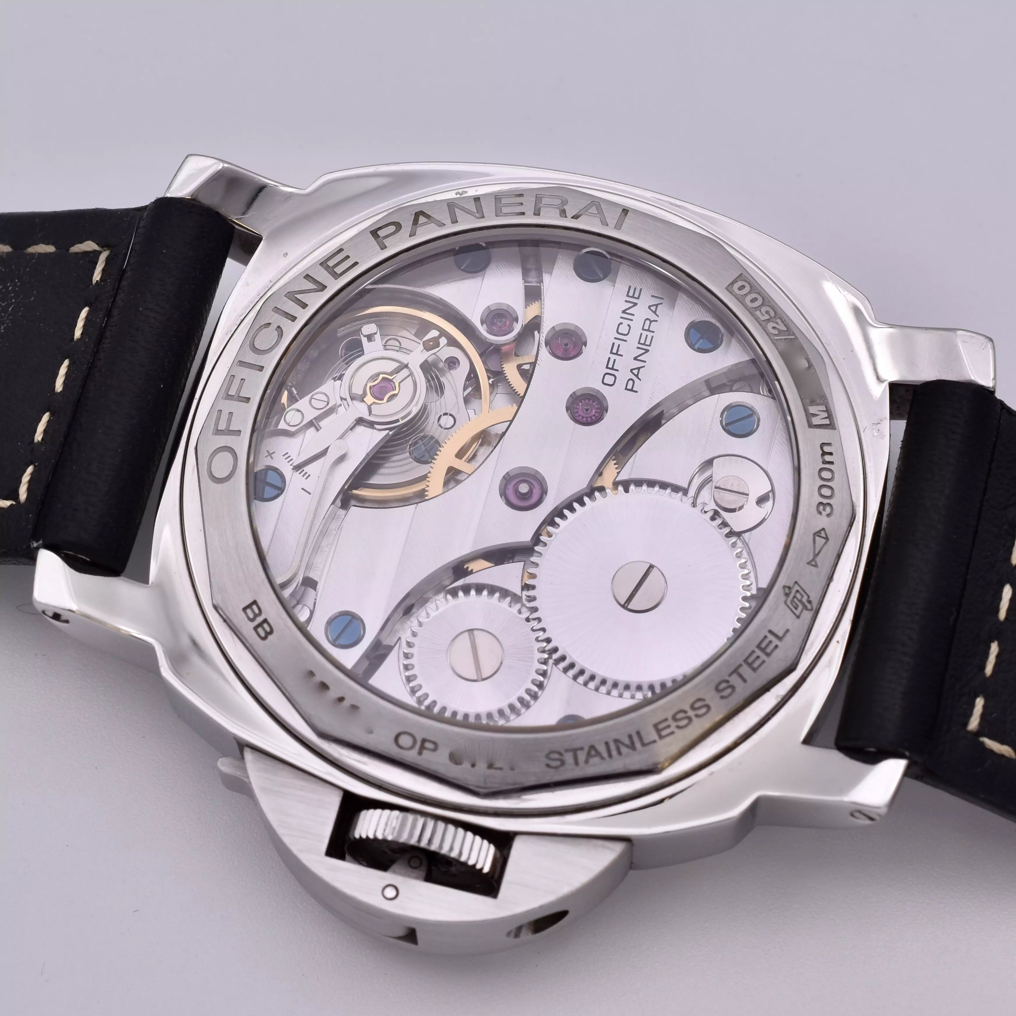 Panerai Luminor Base 44mm PAM00111 2010