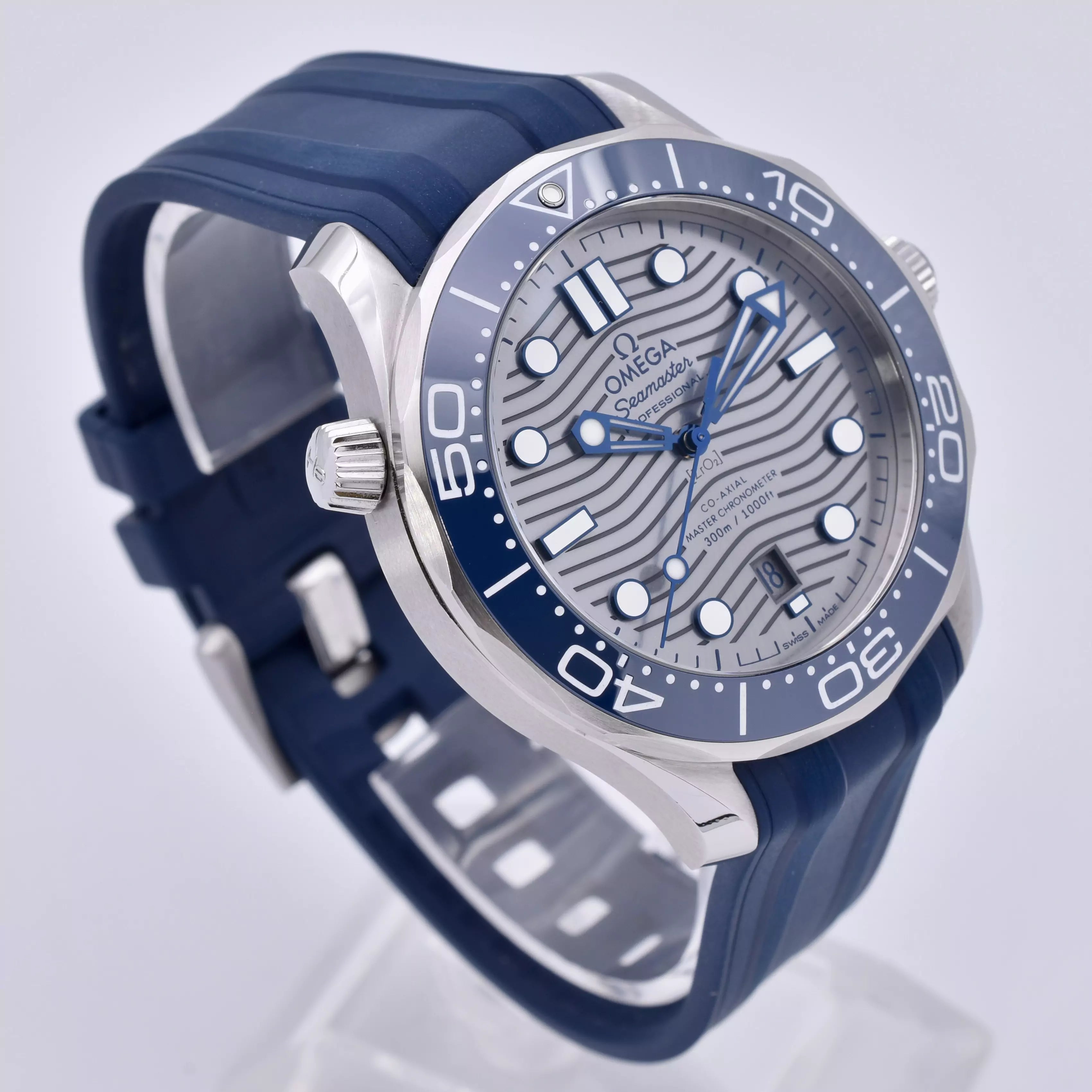 OMEGA Seamaster 300m Co-Axial 210.32.42.20.06.001 2019