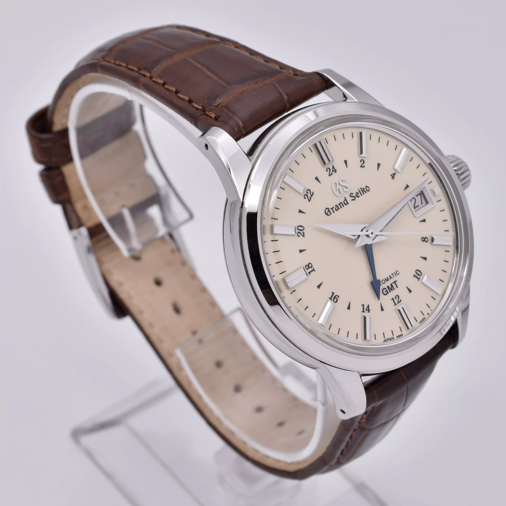 Grand Seiko Elegance GMT 39.5mm 2023 Full Set SBGM221G 2023