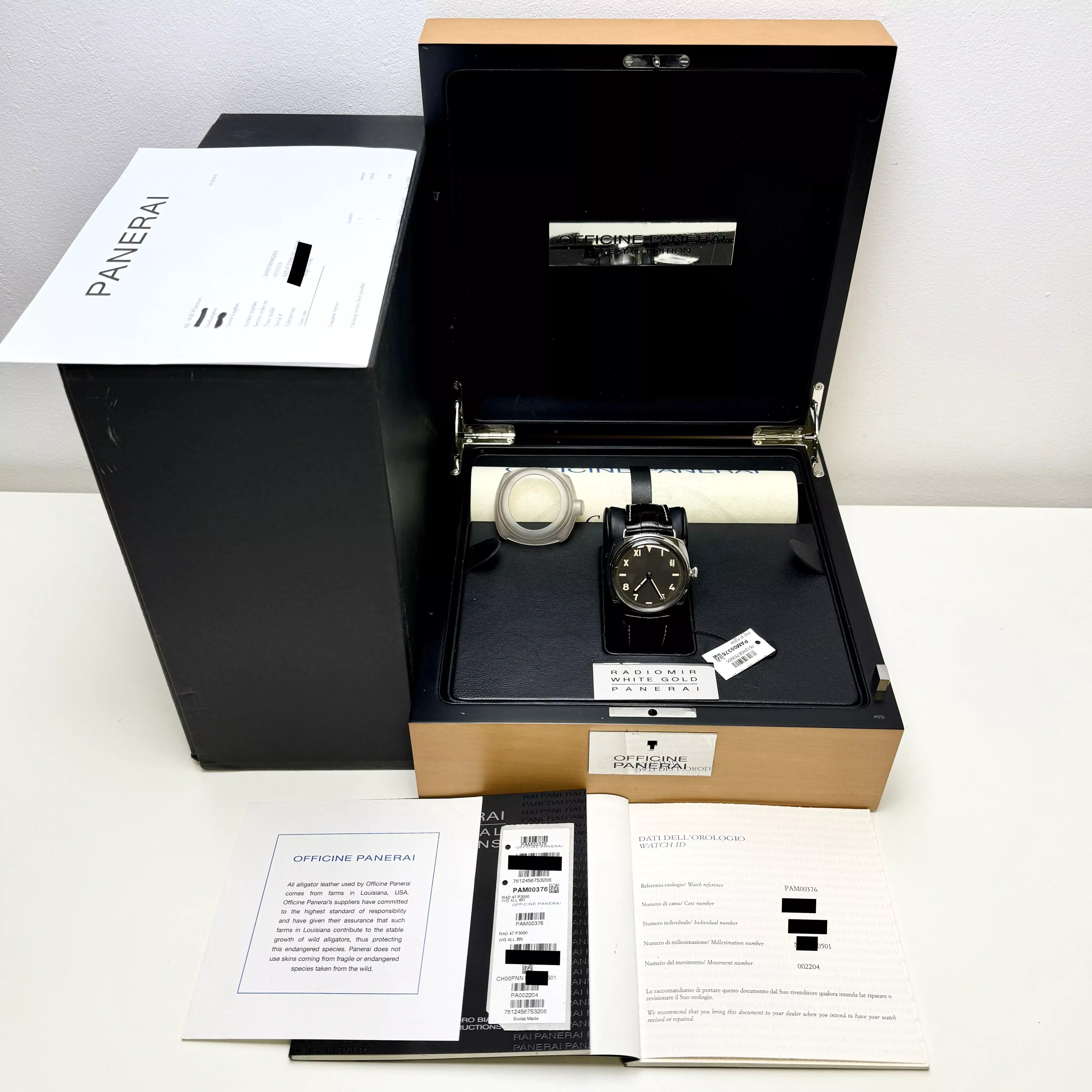 Panerai Radiomir 18ct White Gold 47mm PAM00376 2011