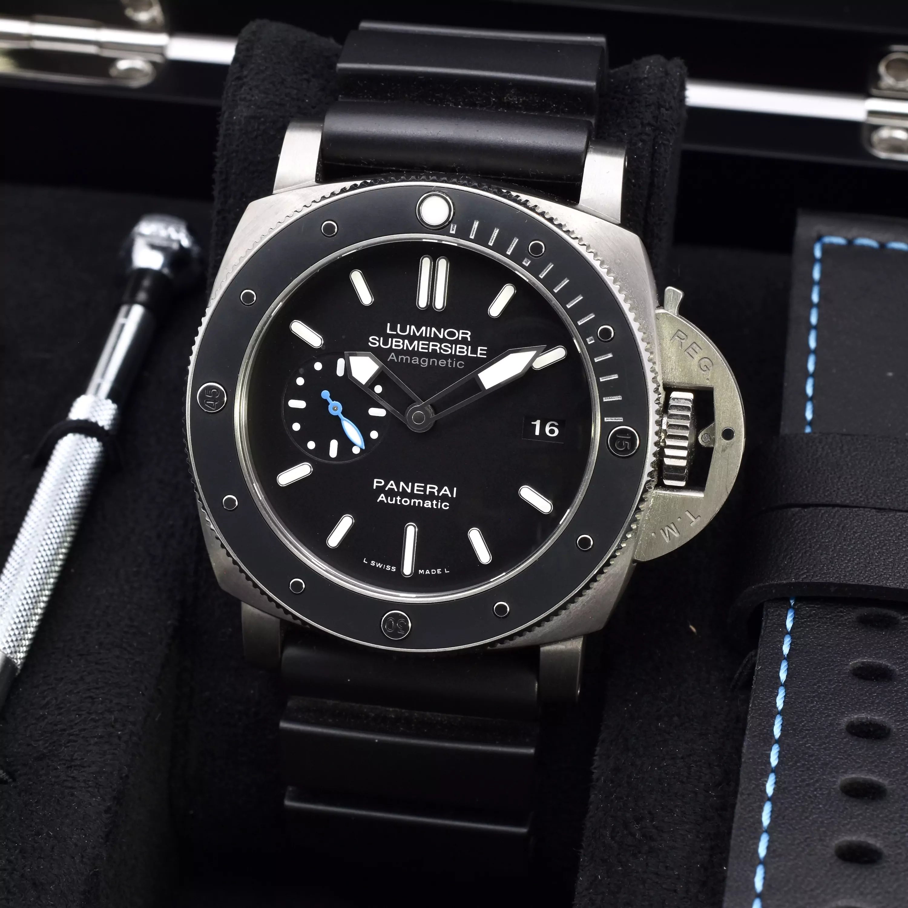 Panerai Submersible 47mm Amagnetic PAM01389 2019