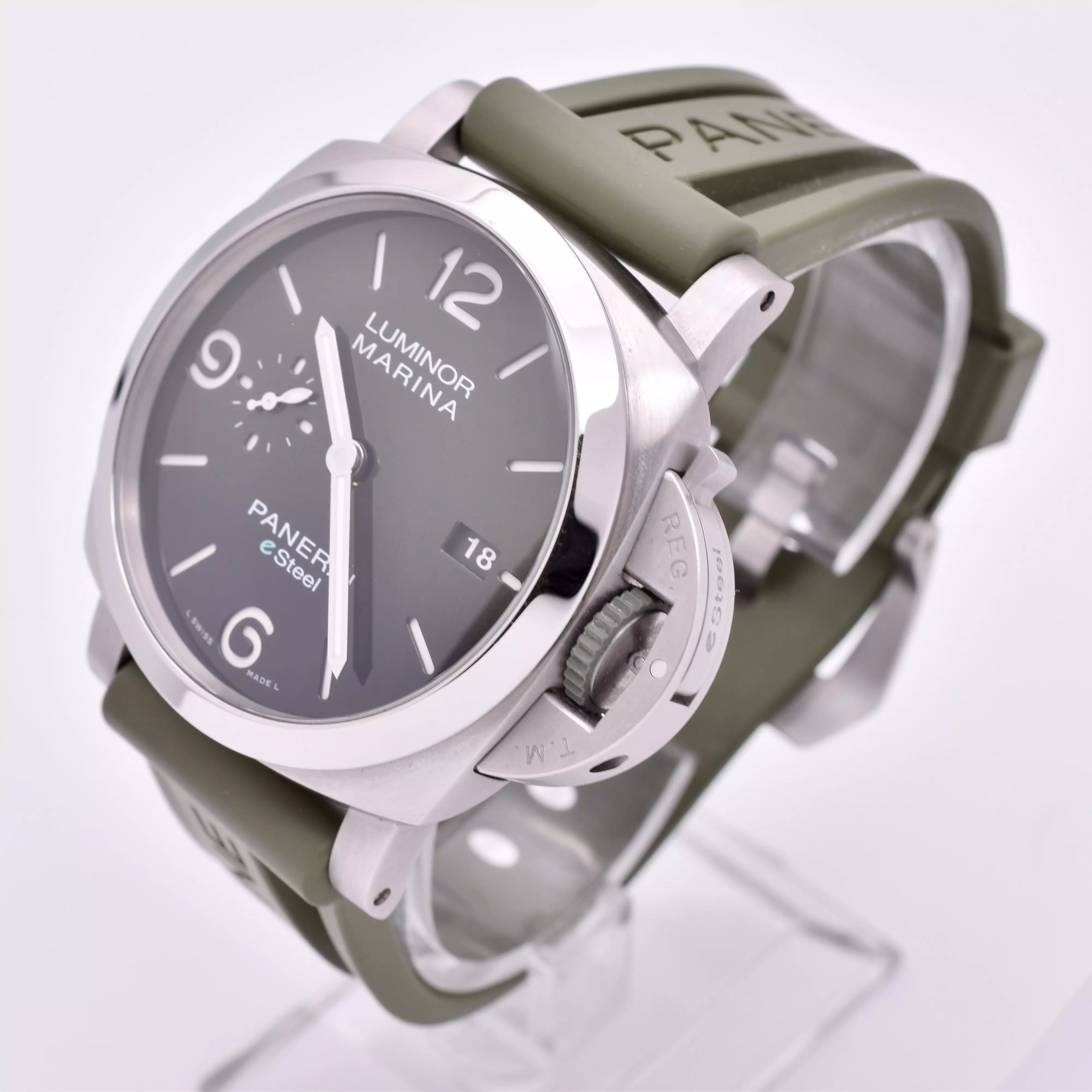 Panerai Luminor eSteel Verde Smeraldo PAM01356 2022